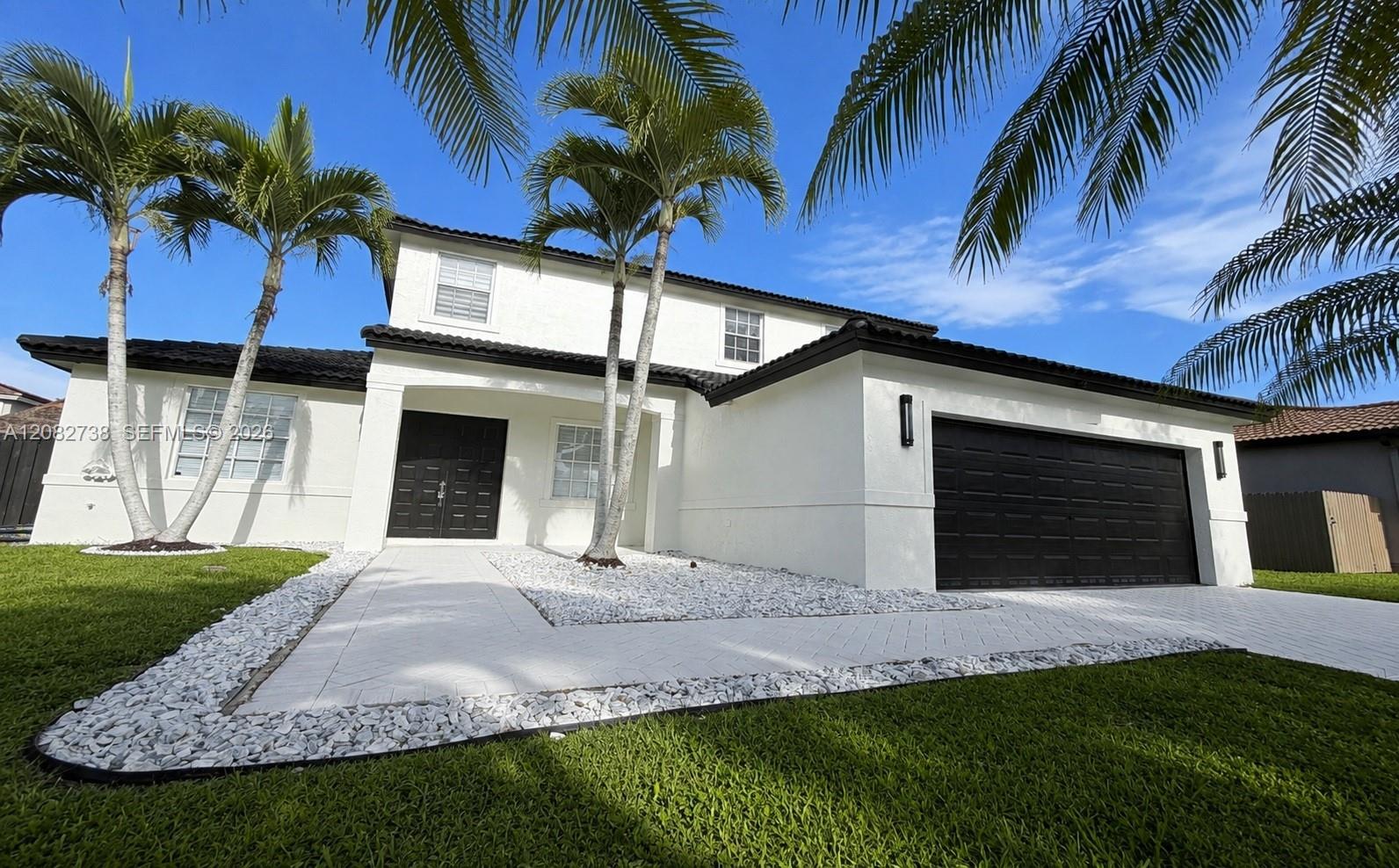 14303 SW 159th Pl — Photo 2