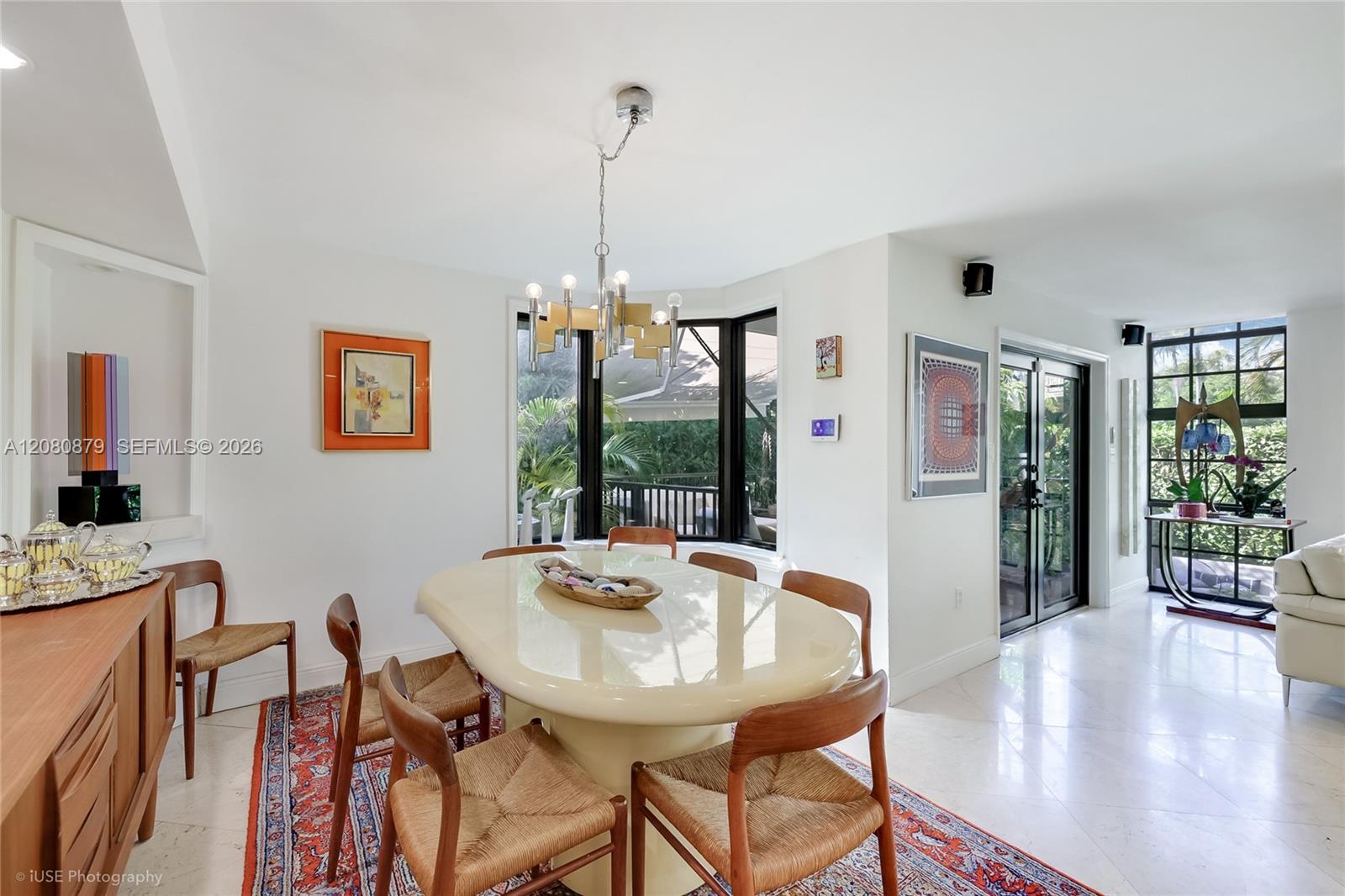 596 Fernwood Rd # B — Photo 4