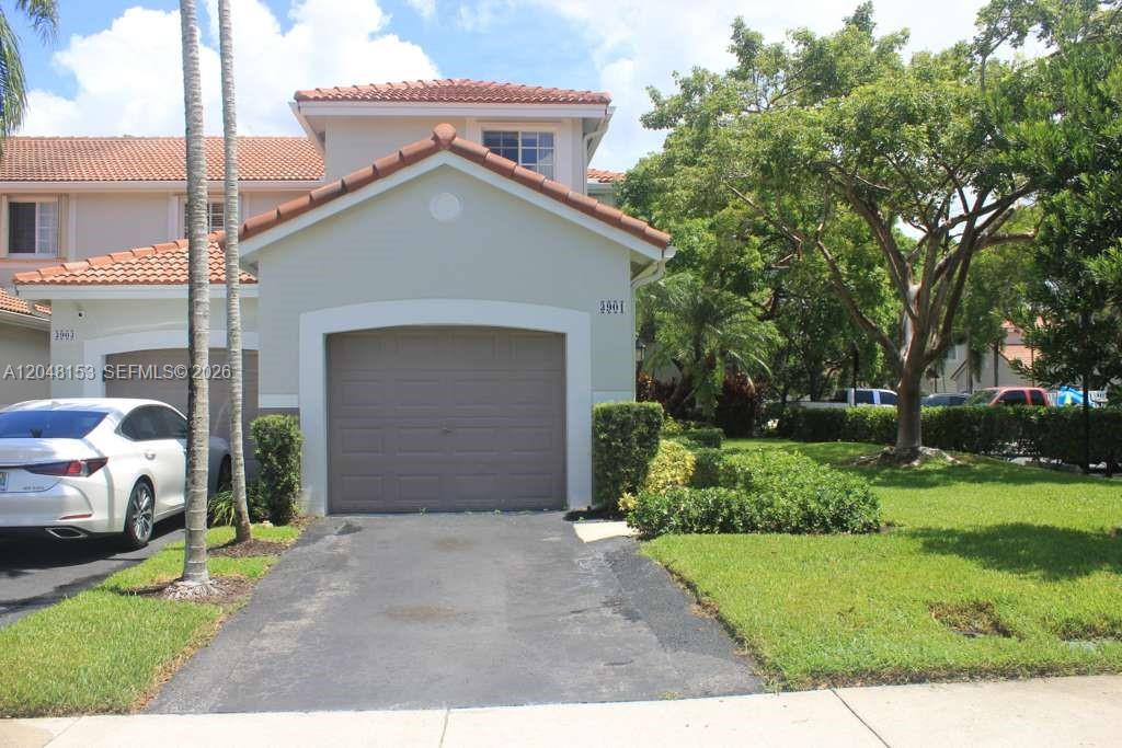 3901 San Simeon Ln, Weston FL 33331