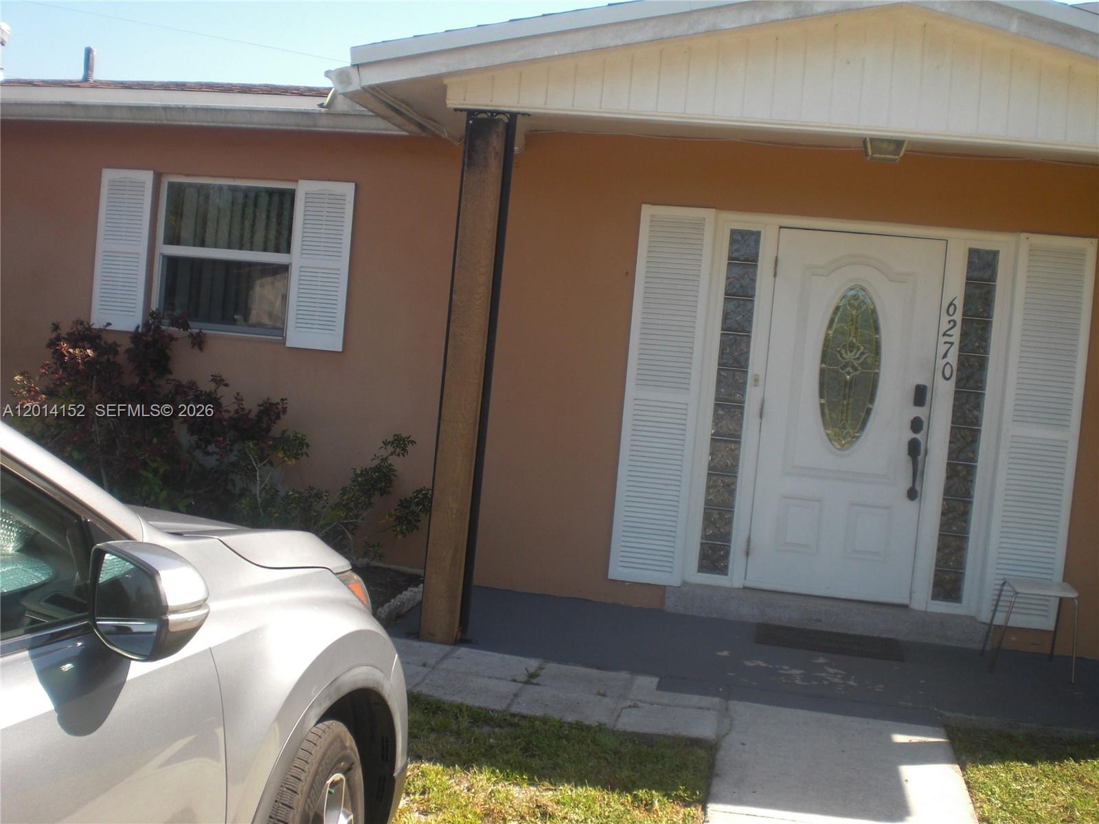 6270 NW 18th St — Photo 3