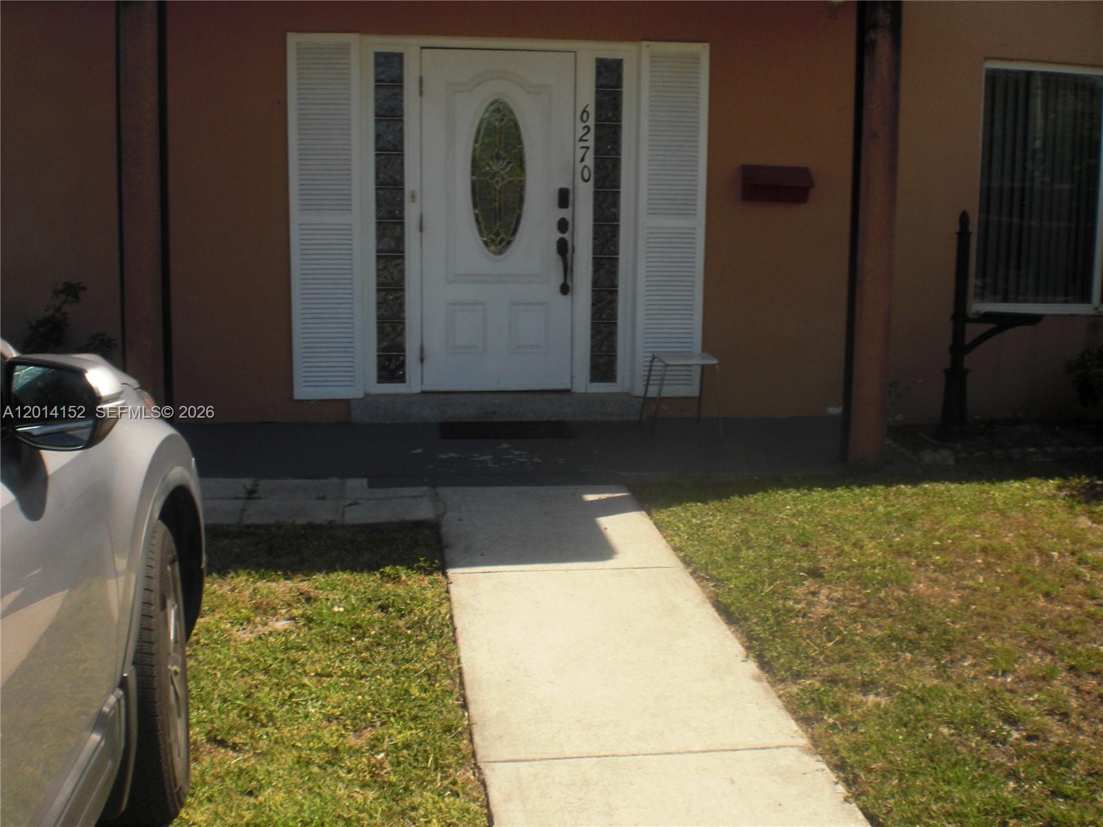 6270 NW 18th St — Photo 4
