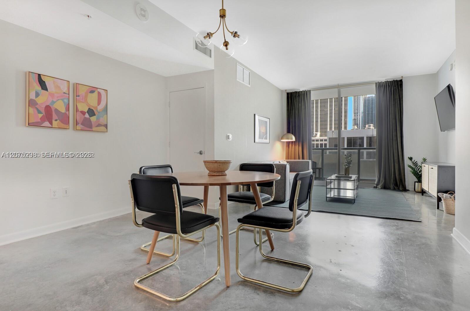 253 NE 2nd St # 508 — Photo 3