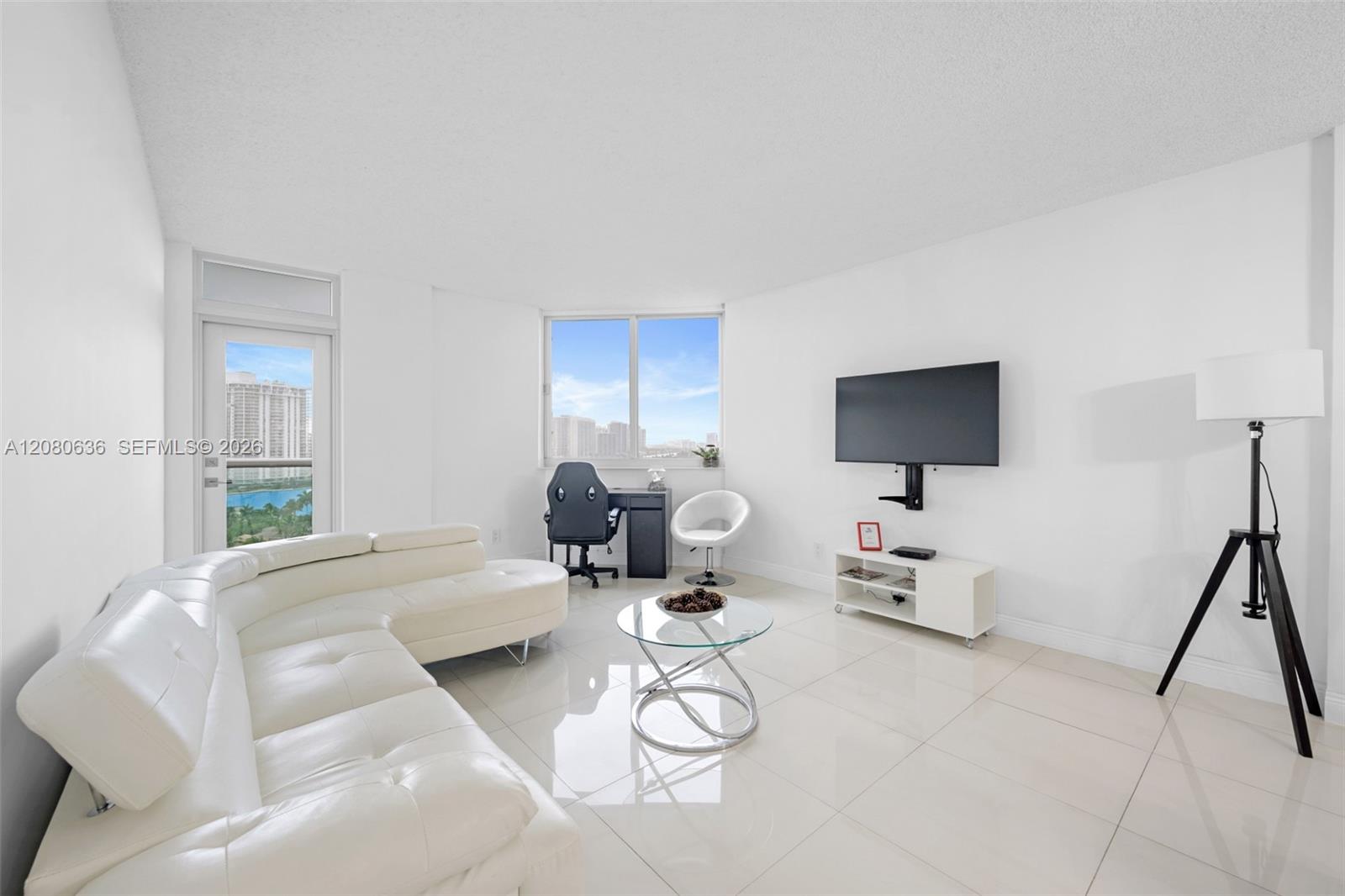 19370 Collins Ave # 1426 — Photo 2