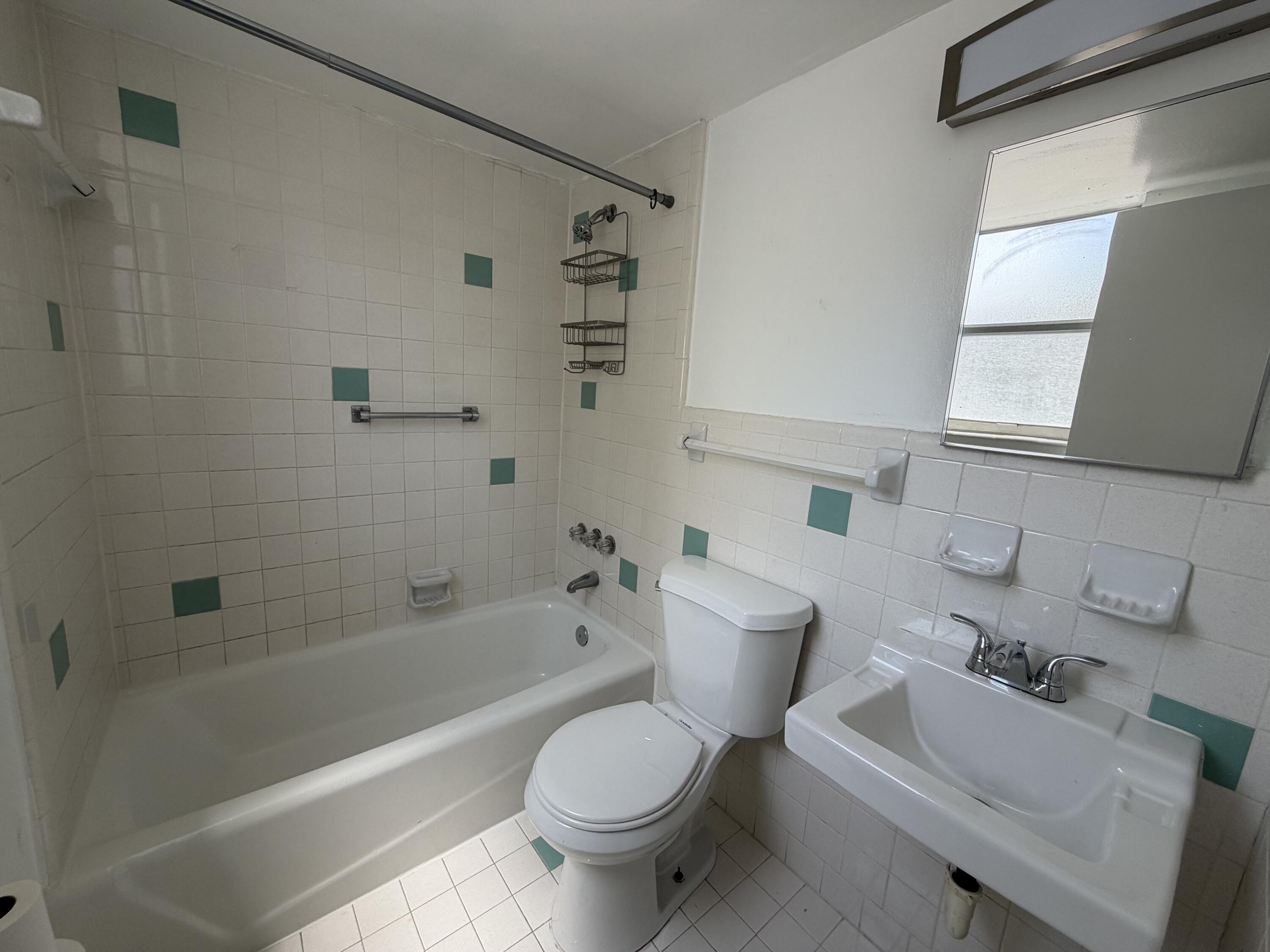 200 E Ocean Avenue # 5 — Photo 4