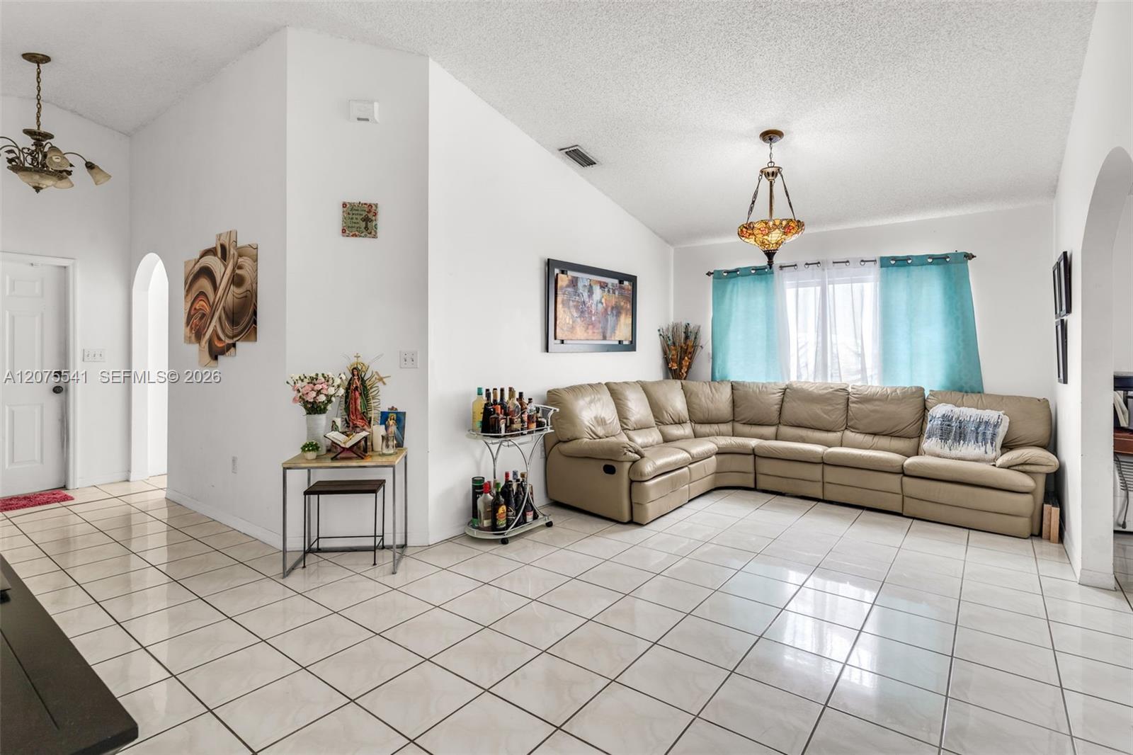 18230 SW 143rd Ct — Photo 4