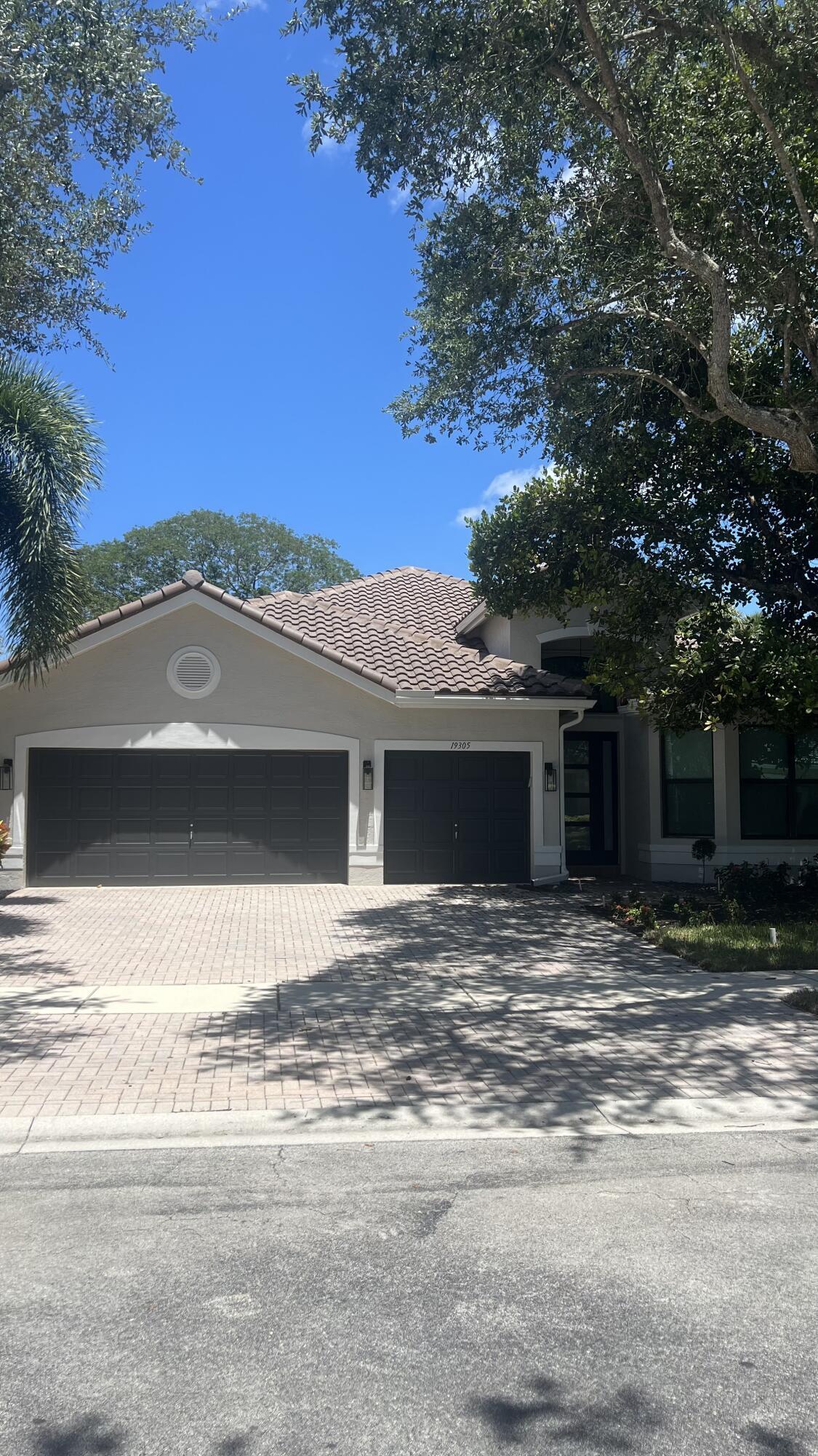 19305 SKYRIDGE Circle — Photo 5