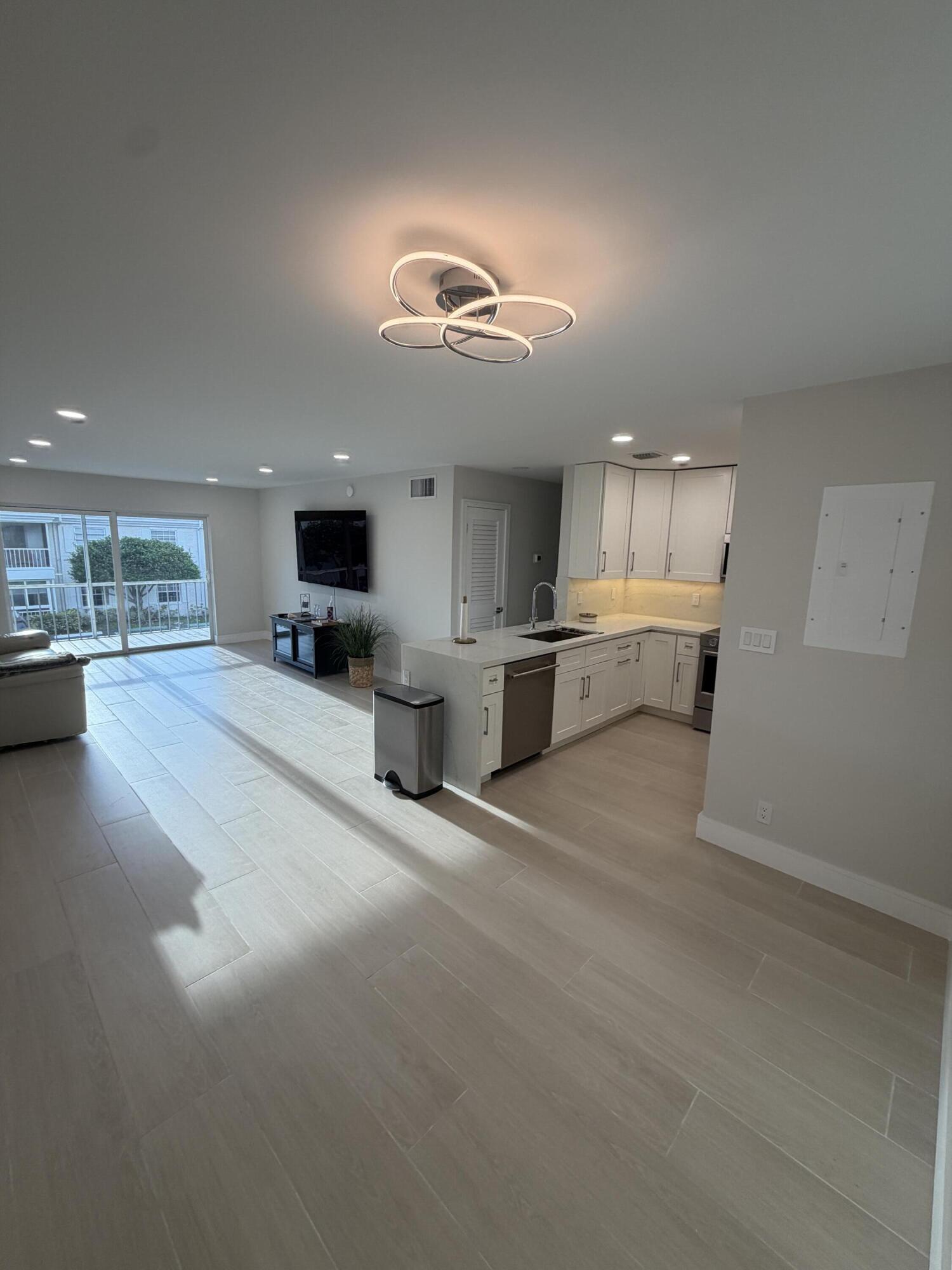 6347 Bay Club Drive # 3, Fort Lauderdale FL 33308