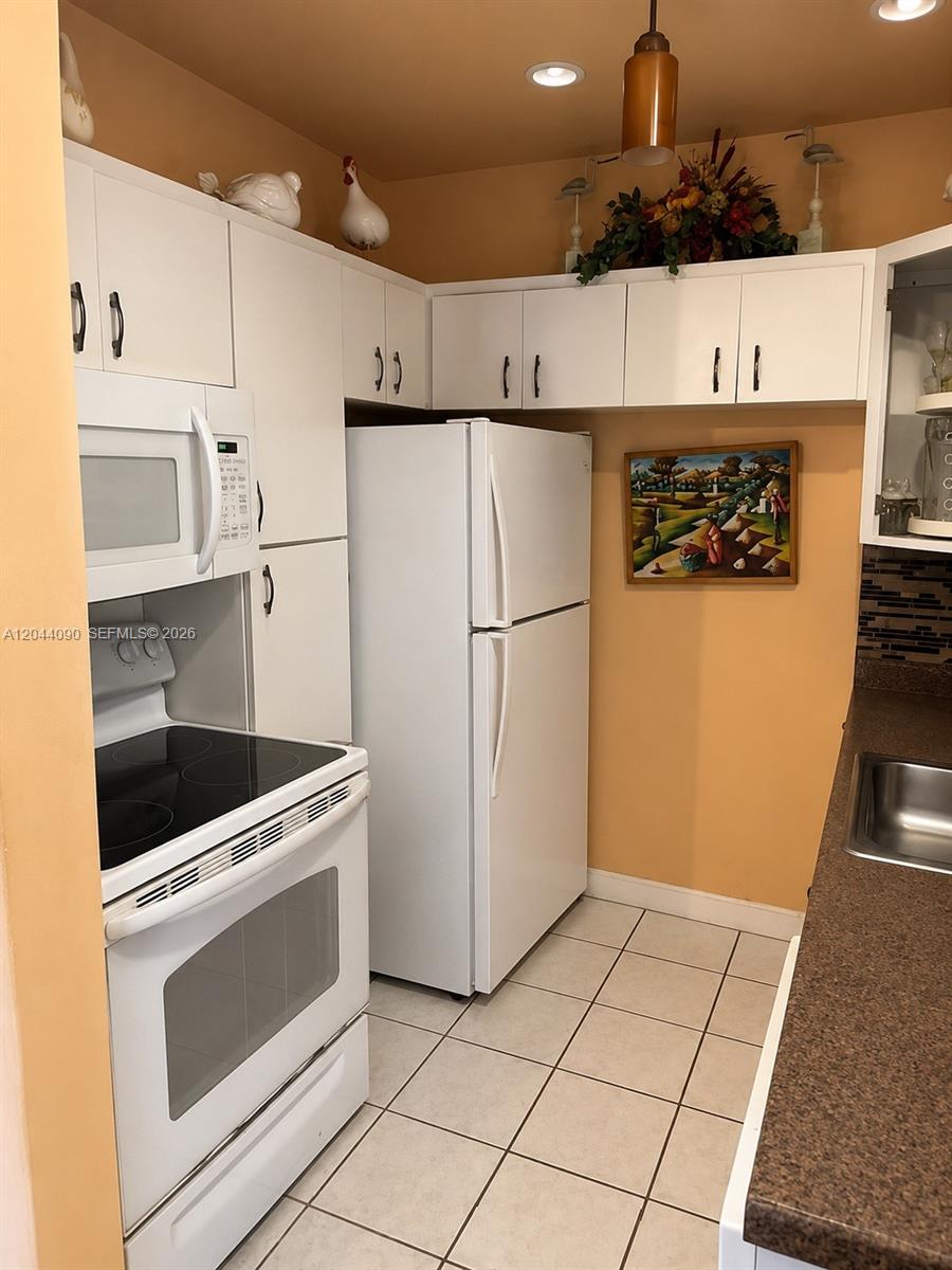 11832 SW 185th Ter — Photo 5