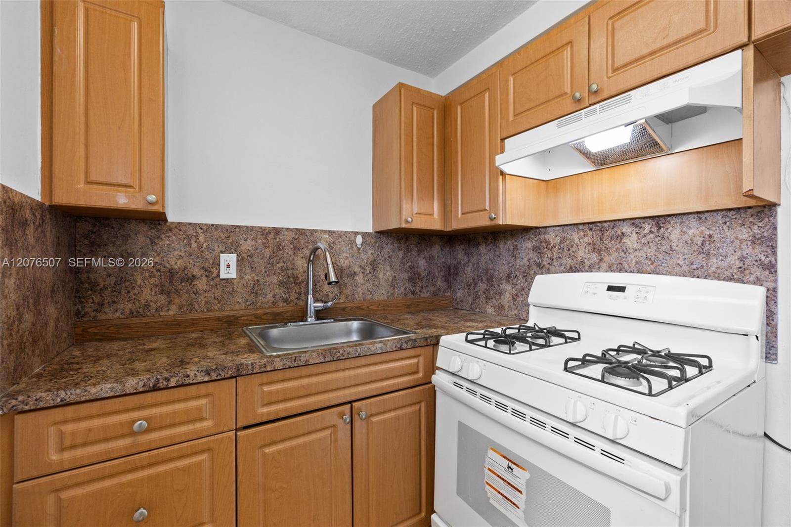 2799 E 4th Ave # 10, Hialeah FL 33013