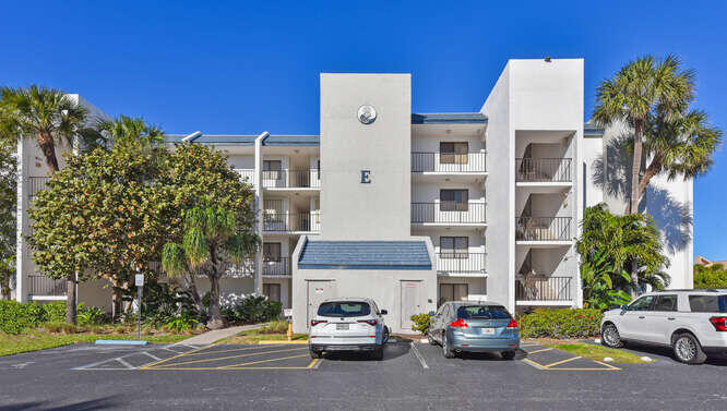 1605 S Us Highway 1 # E103 — Photo 5