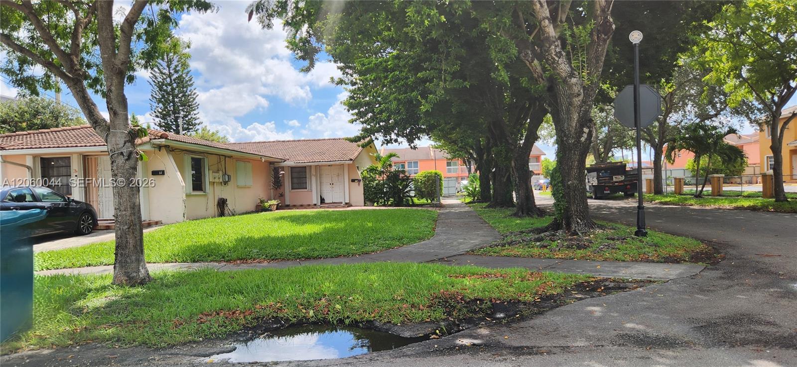 39 SW 114th Ave, Sweetwater FL 33174
