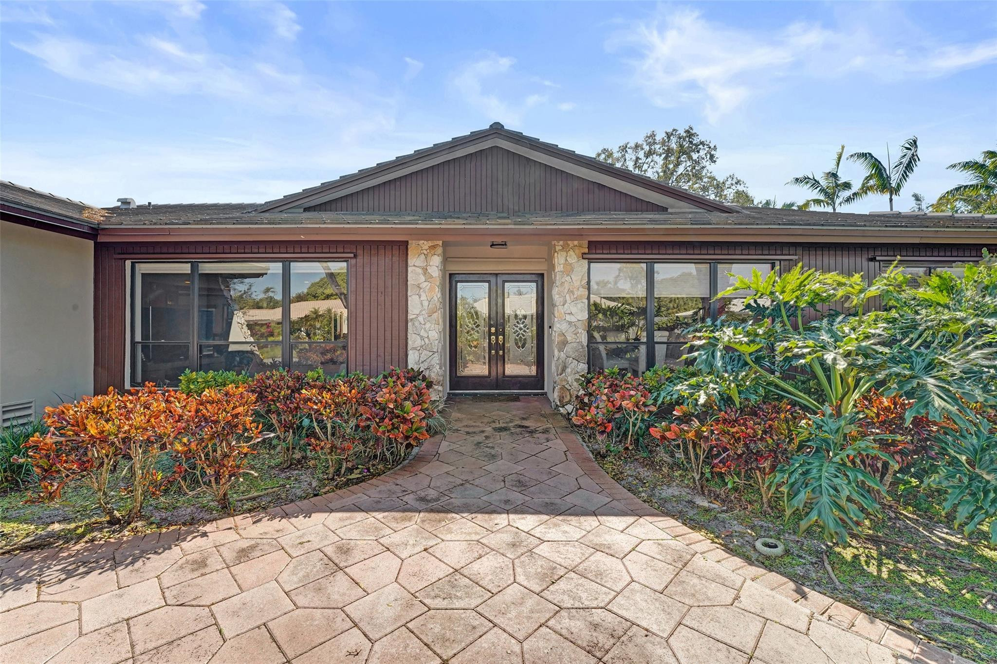 9600 Conch Shell Manor — Photo 4