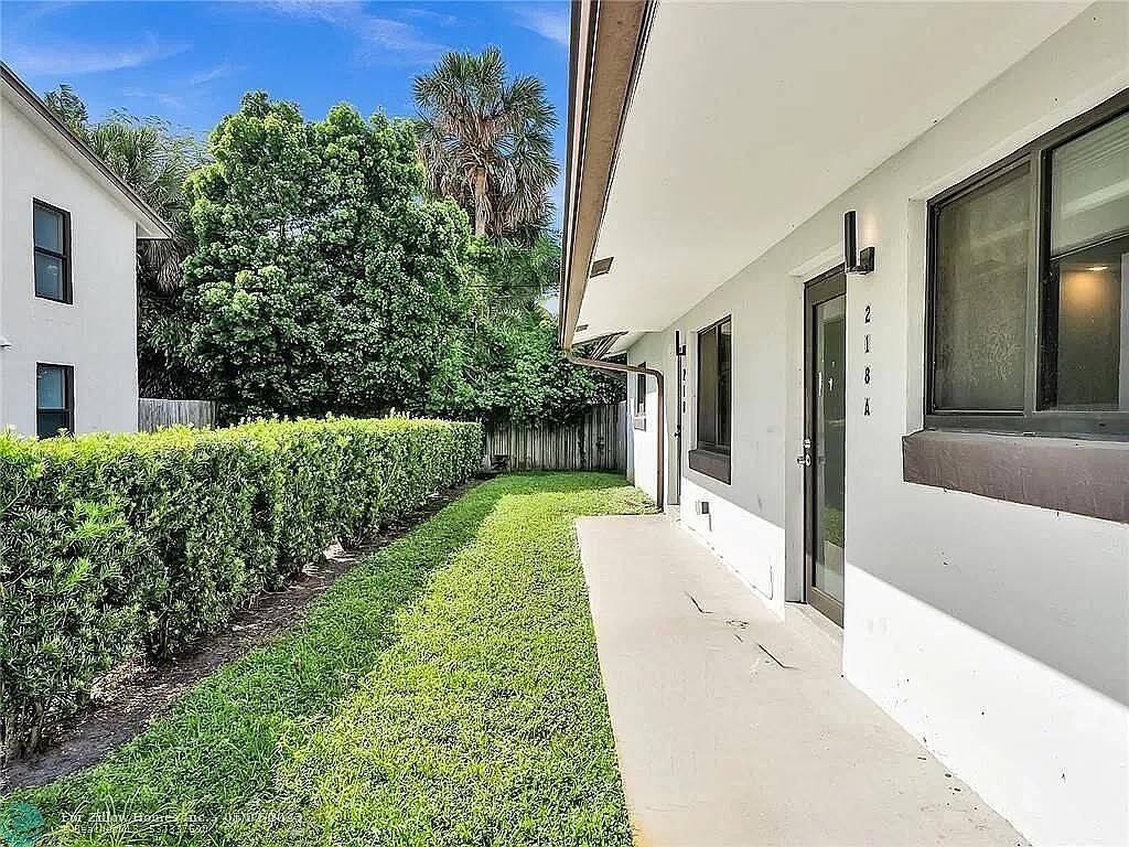 200 NW 25TH Street # 8 — Photo 3