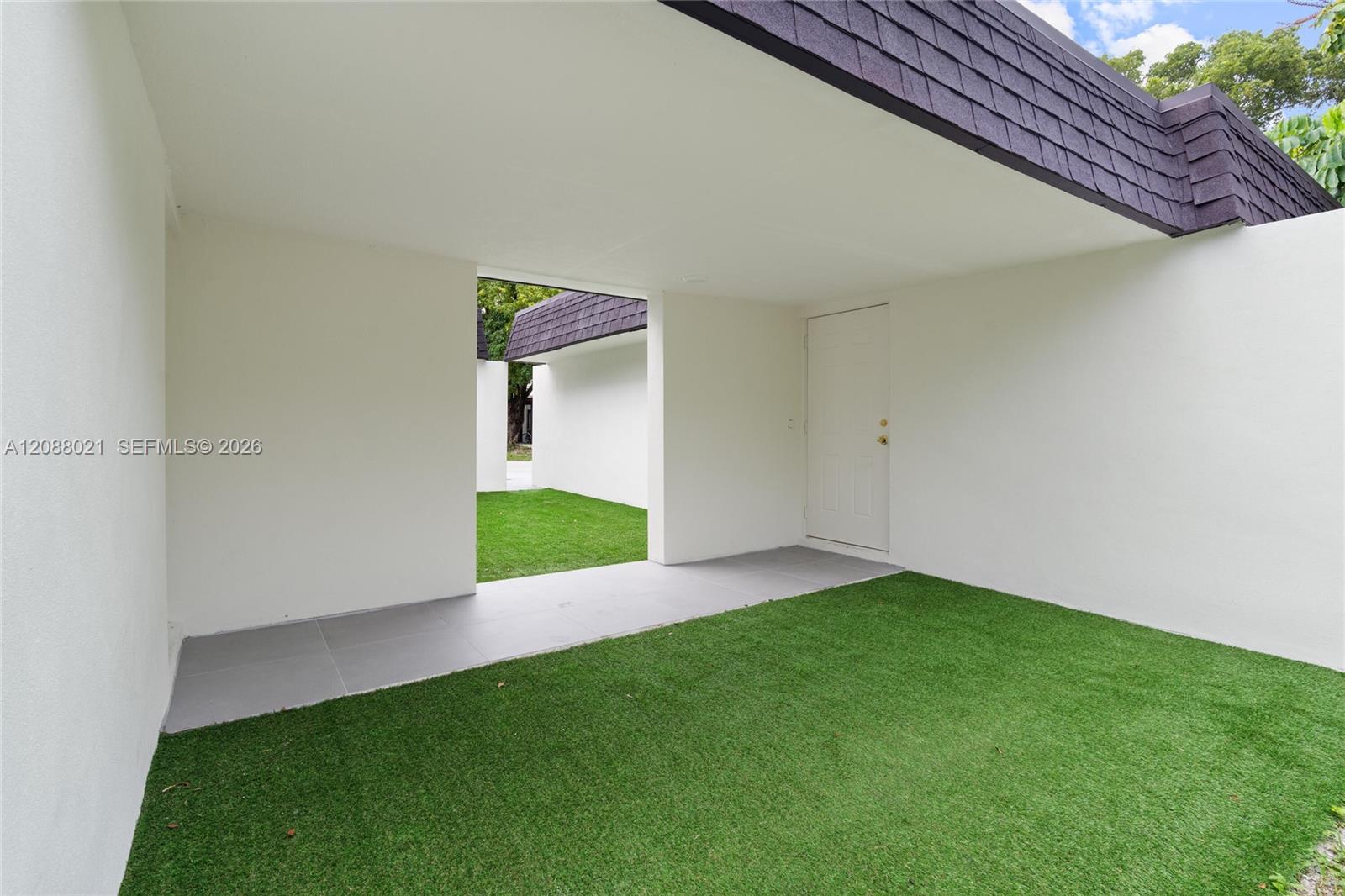 4705 Bayberry Ln — Photo 4