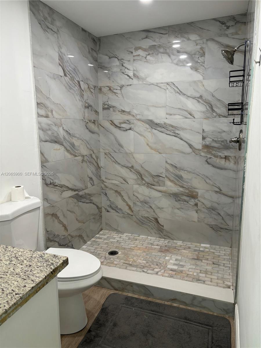 15050 Pierce St # 1 — Photo 2