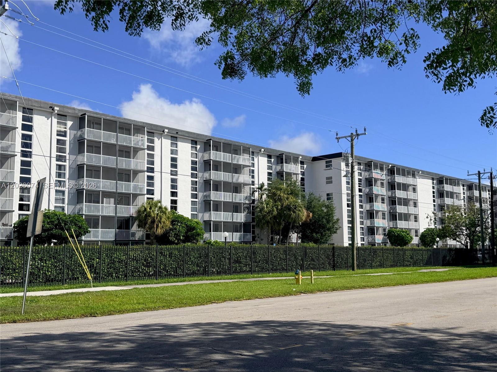 16851 NE 23rd Ave # B601, North Miami Beach FL 33160