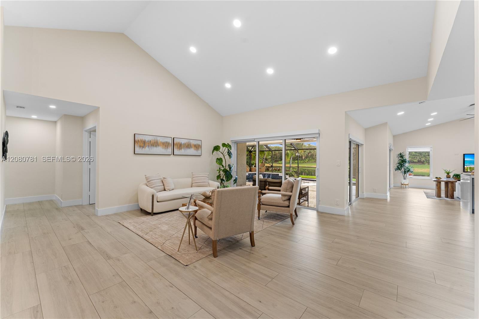 1900 Lakeshore Dr — Photo 5