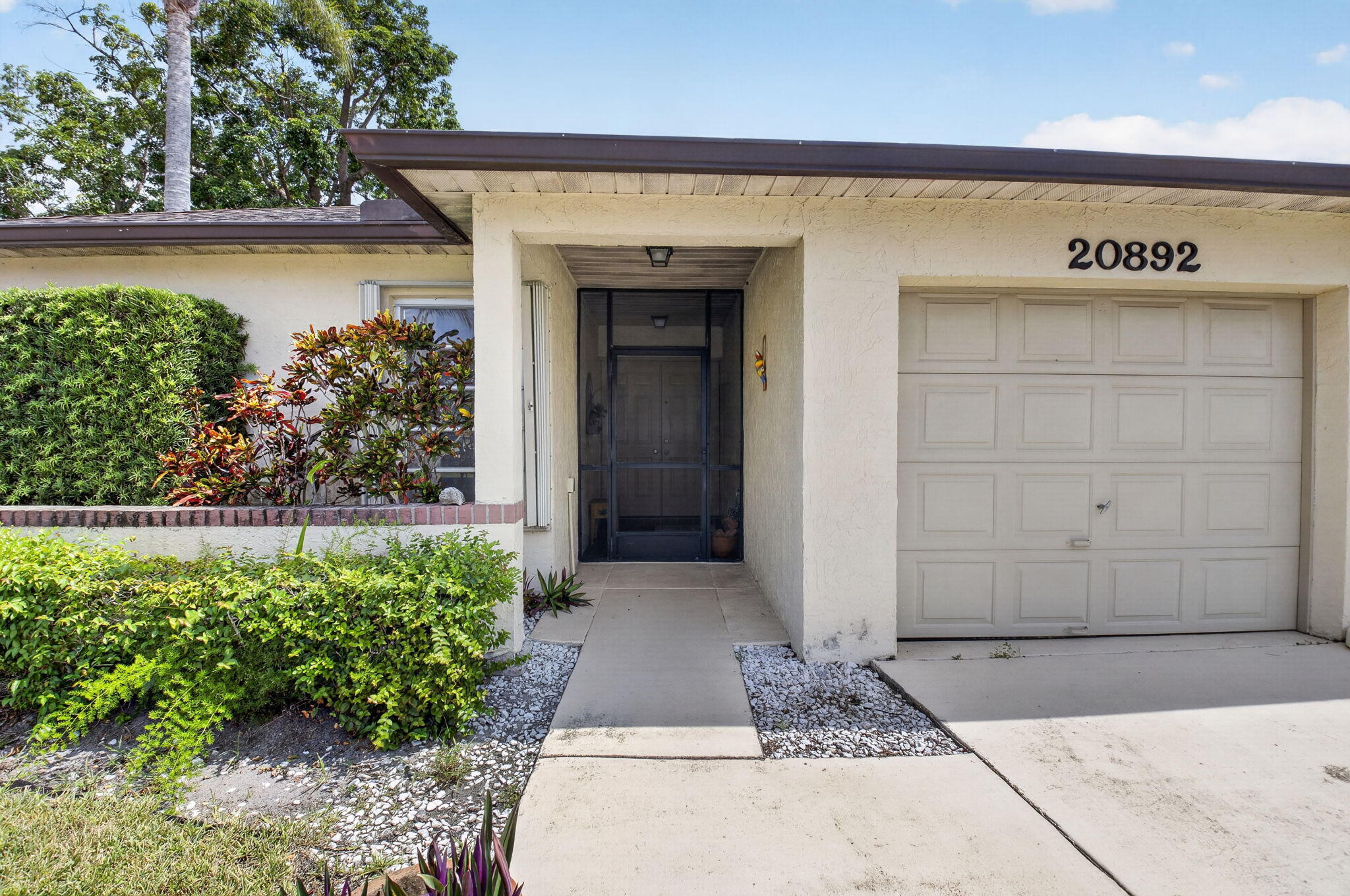 20892 Concord Green Drive E — Photo 5