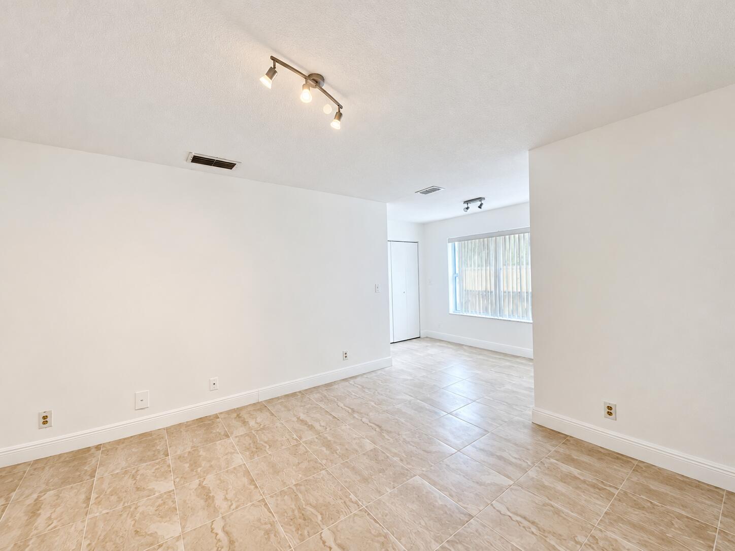 3330 PINEWALK Drive N # 1616 — Photo 4