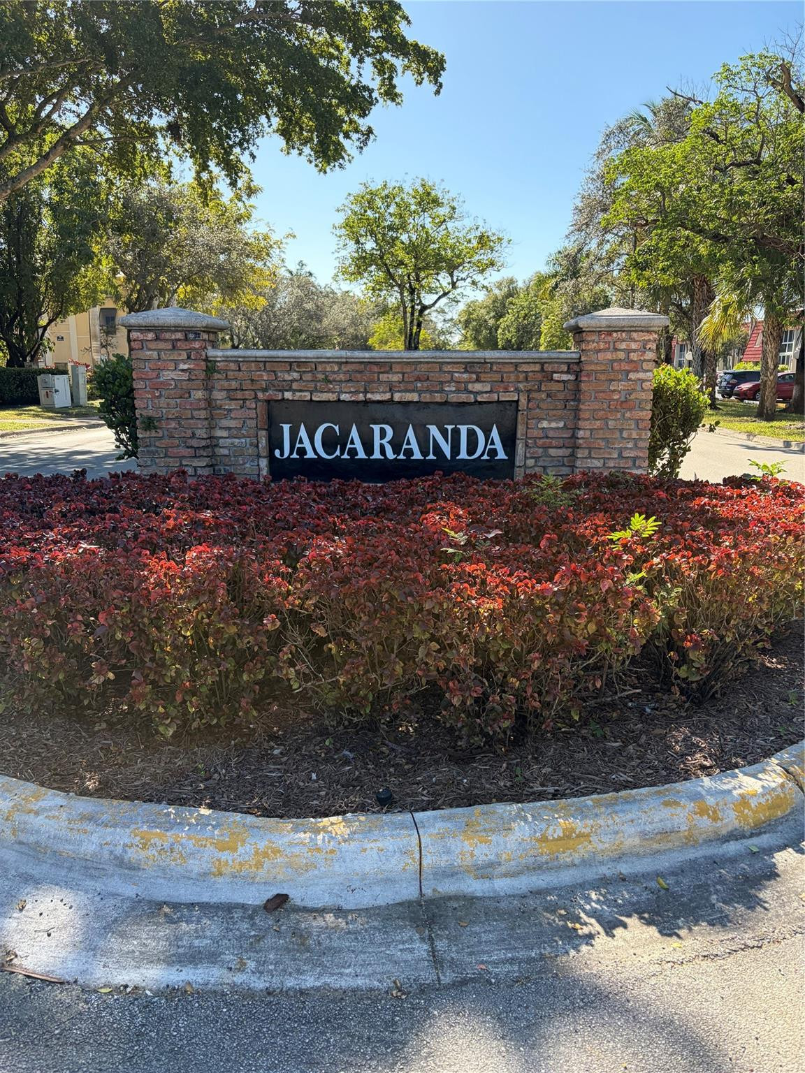 21 Jacaranda Drive # 121, Plantation FL 33324