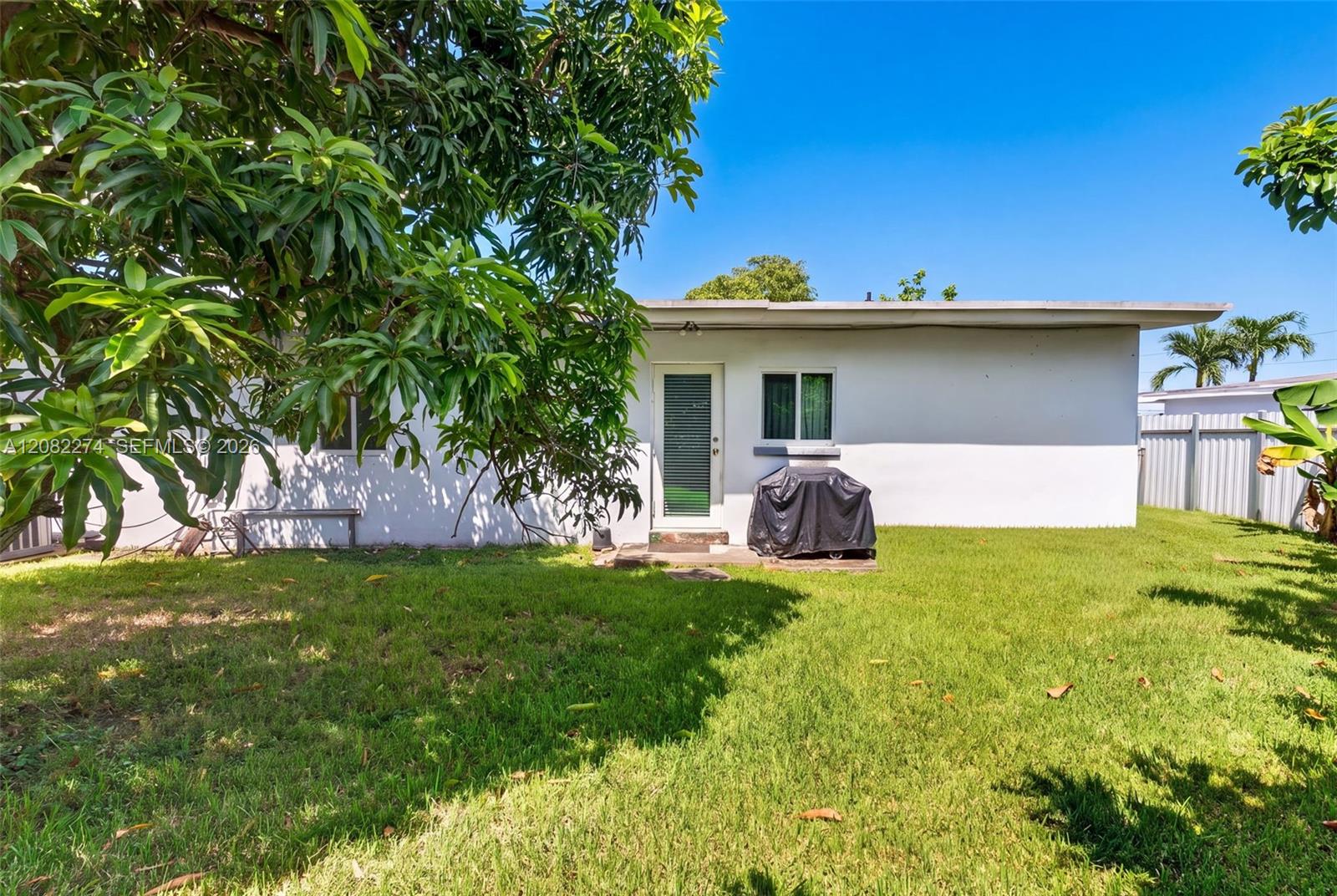 4105 SW 116th Ave — Photo 2