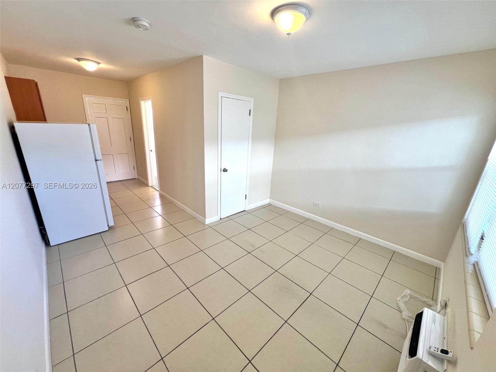 700 NE 85th St # 14 — Photo 2