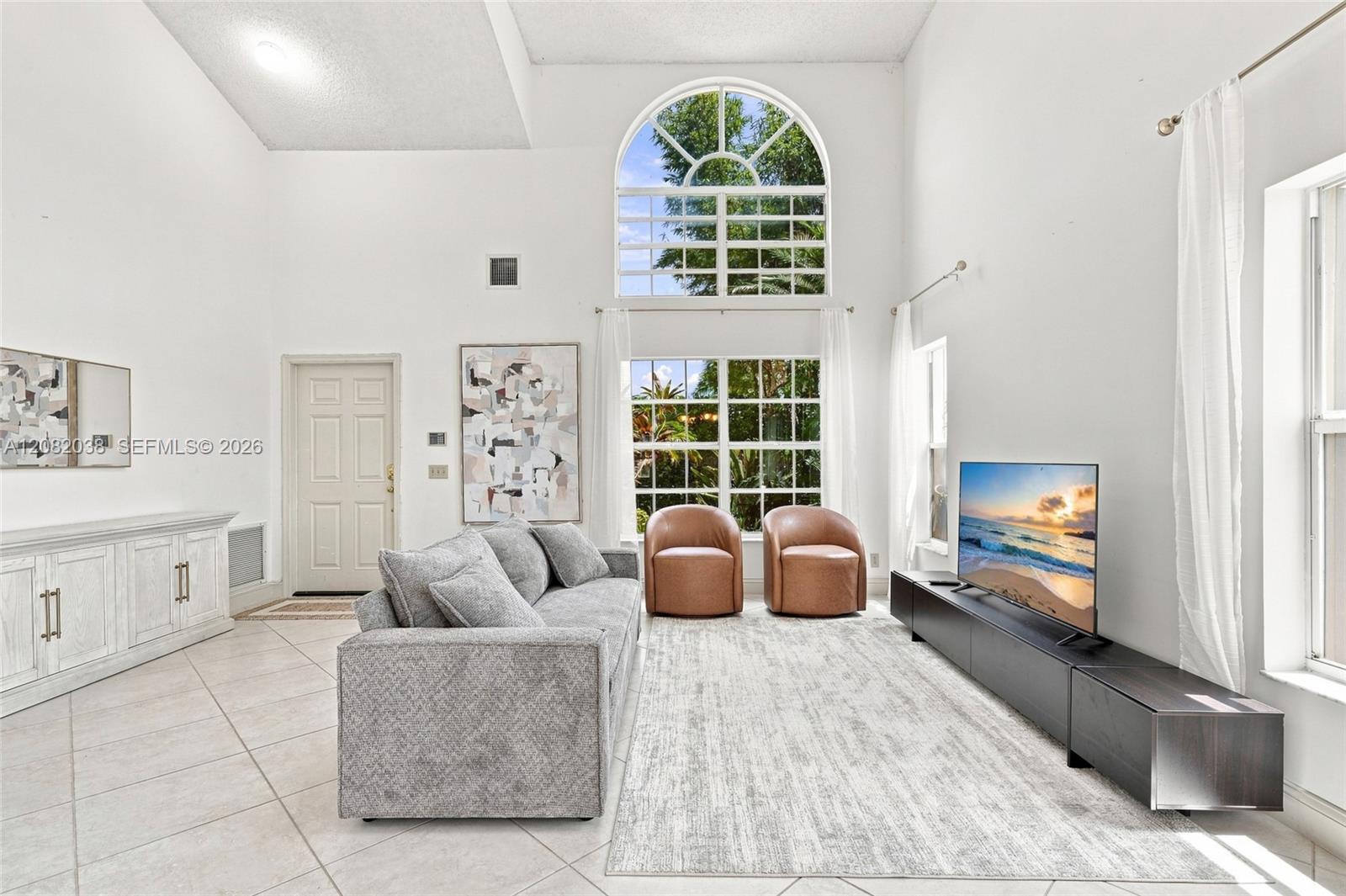 2873 Oak Park Cir — Photo 4