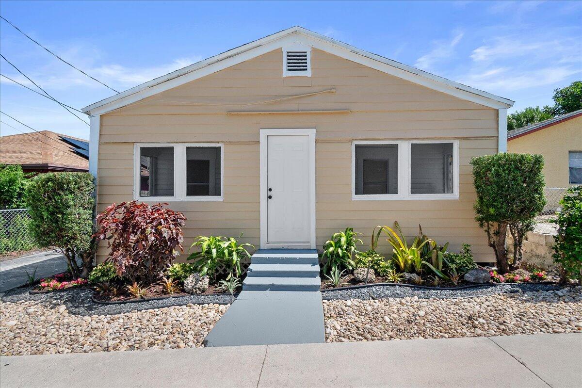 1011 22nd Street, West Palm Beach FL 33407