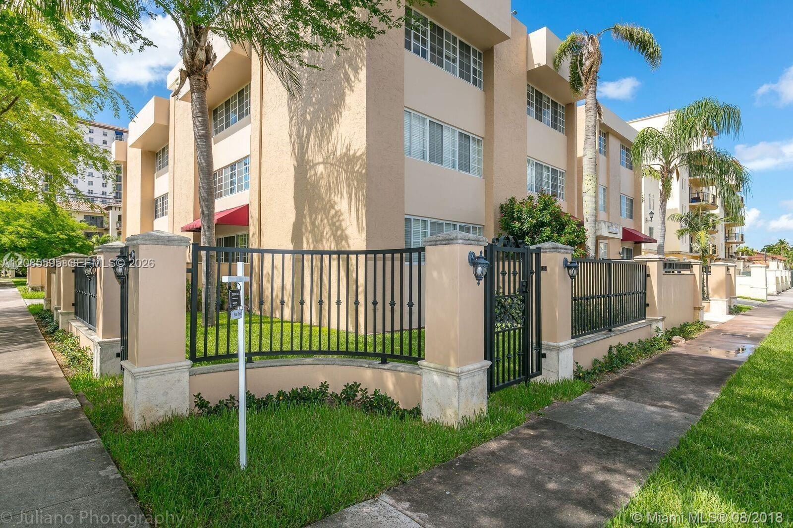 300 Madeira Ave # 304 — Photo 5