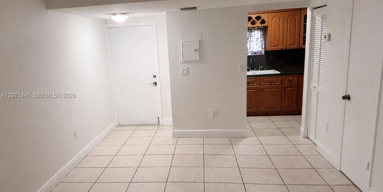 5611 W 25th Ct # A View 1