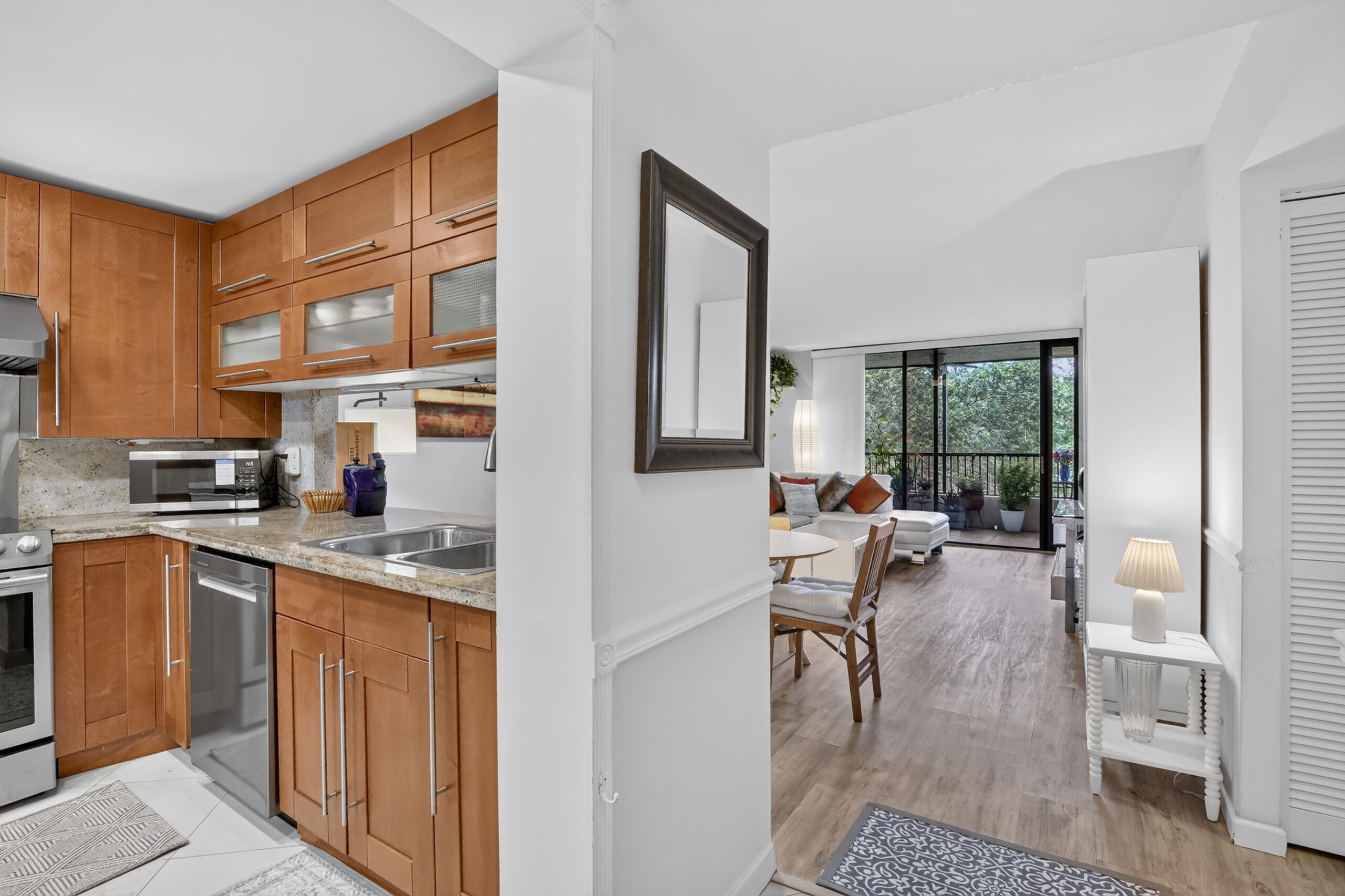 7500 NW 1st Court # 3, Plantation FL 33317