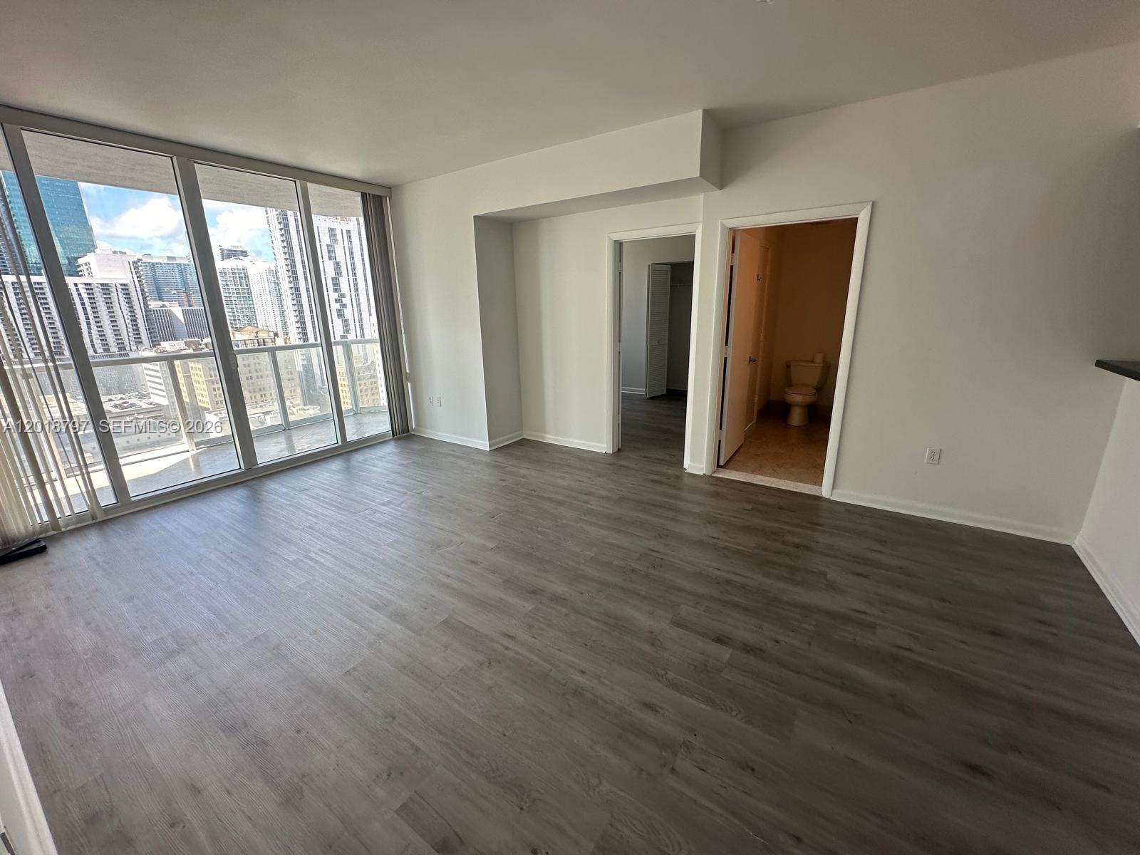 244 Biscayne Blvd # 1910, Miami FL 33132