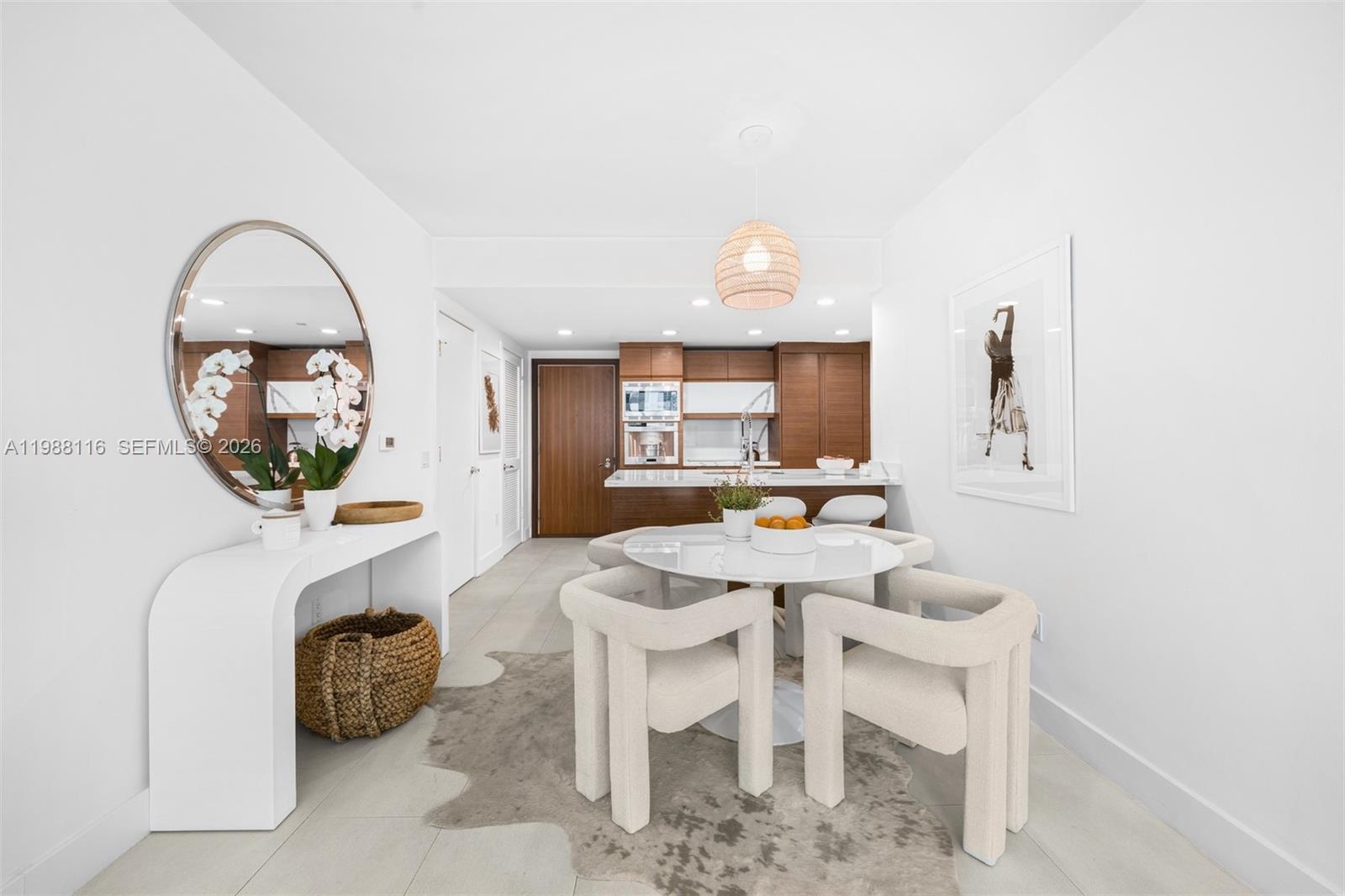 5875 Collins Ave # 906 — Photo 2