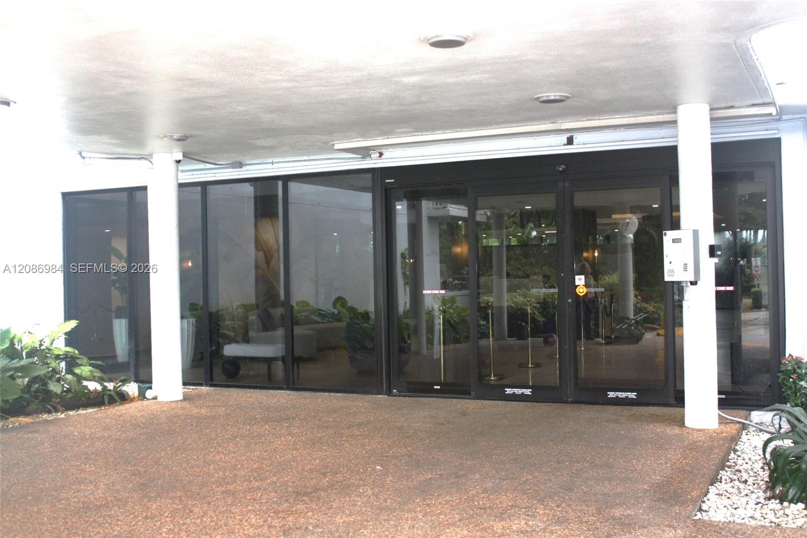 4200 Hillcrest Dr # 618 — Photo 3