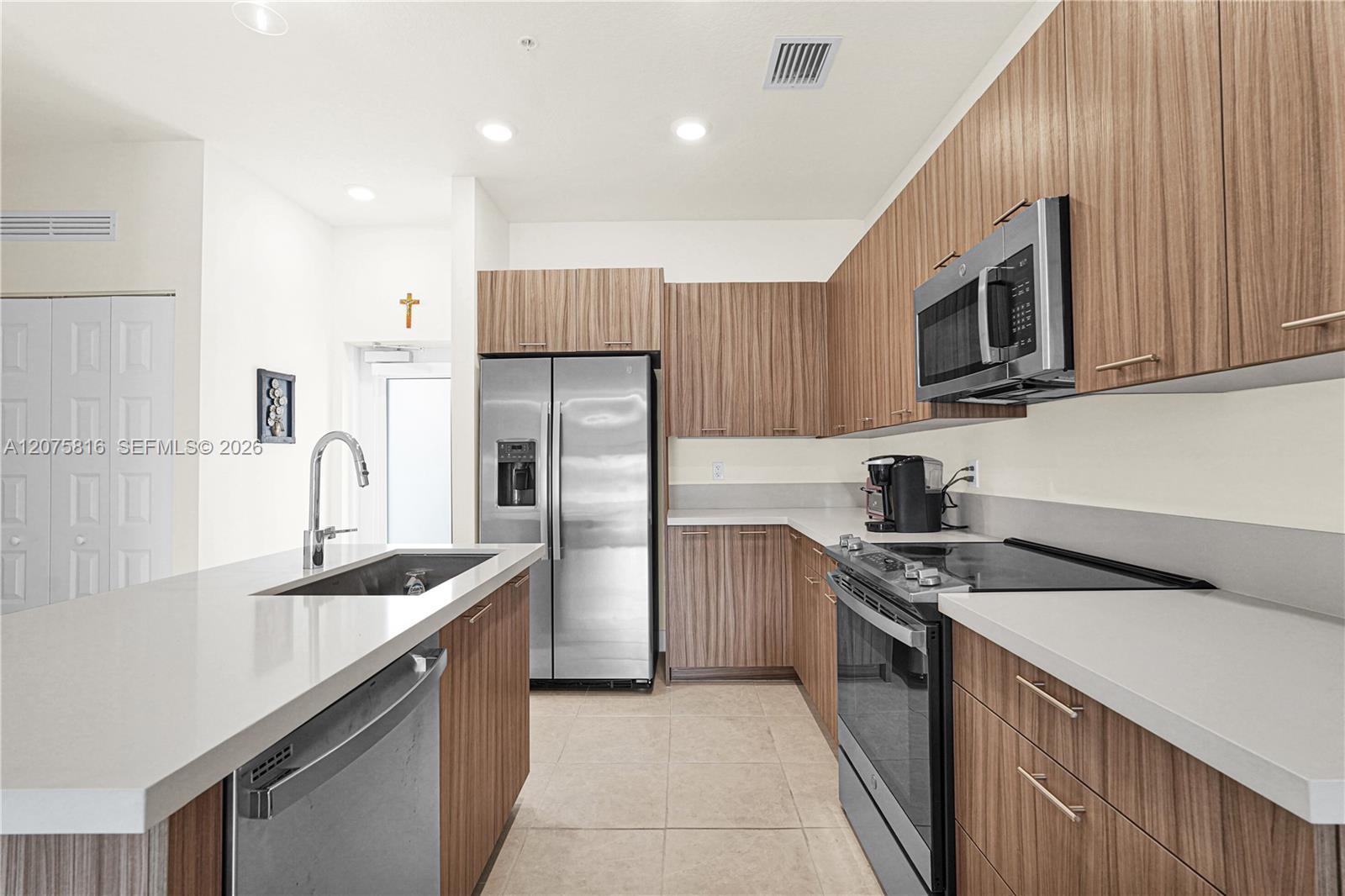 8301 NW 41st St # 303 — Photo 4