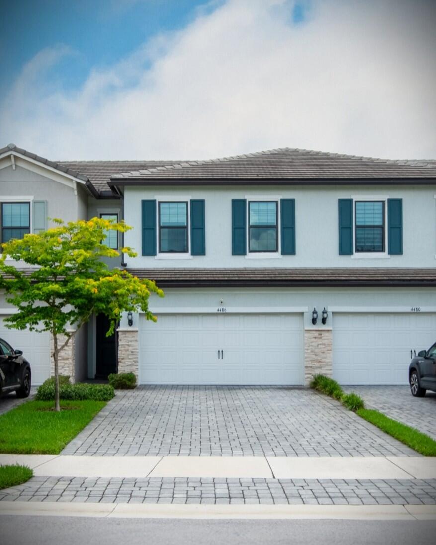 4486 Appleton Circle W, Oakland Park FL 33309