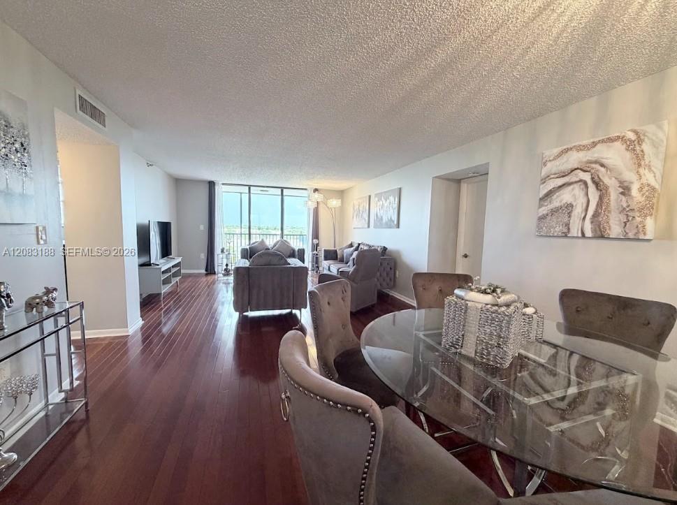 900 NE 195th St # 703 — Photo 3