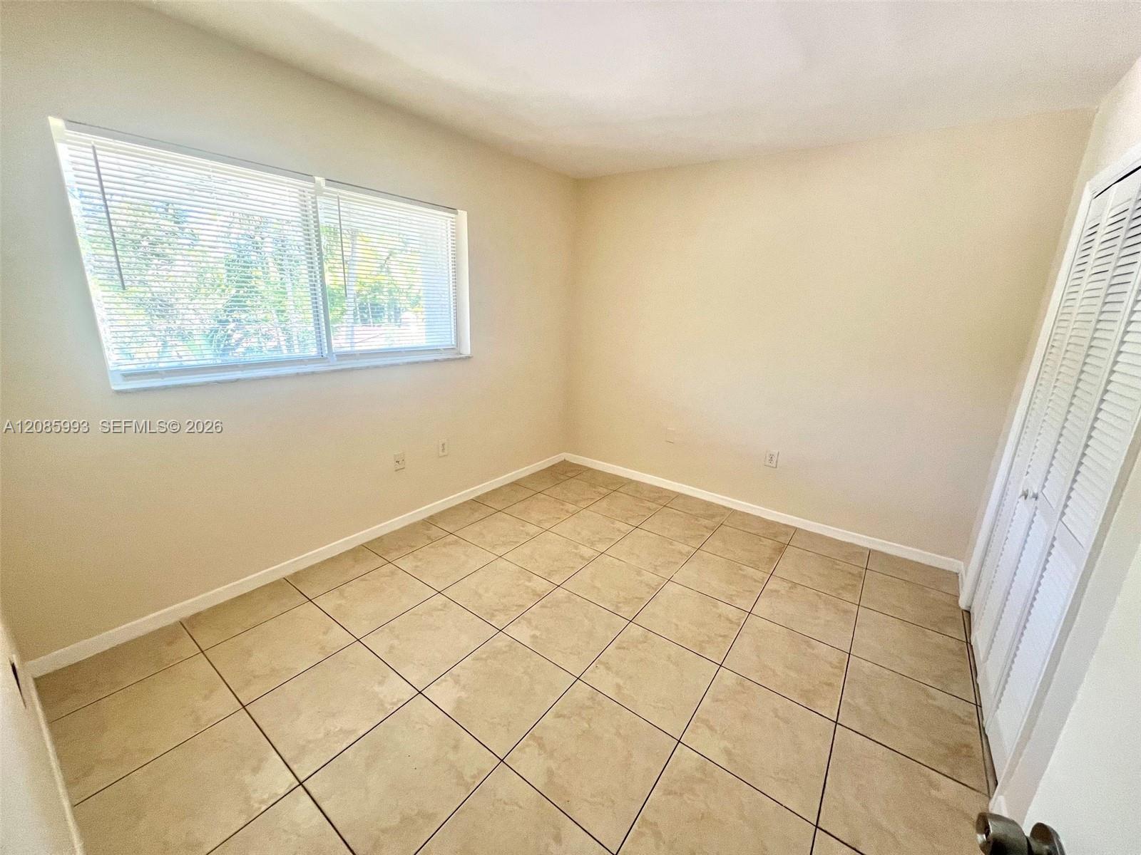 7626 NE 6th Ct # 5 — Photo 5
