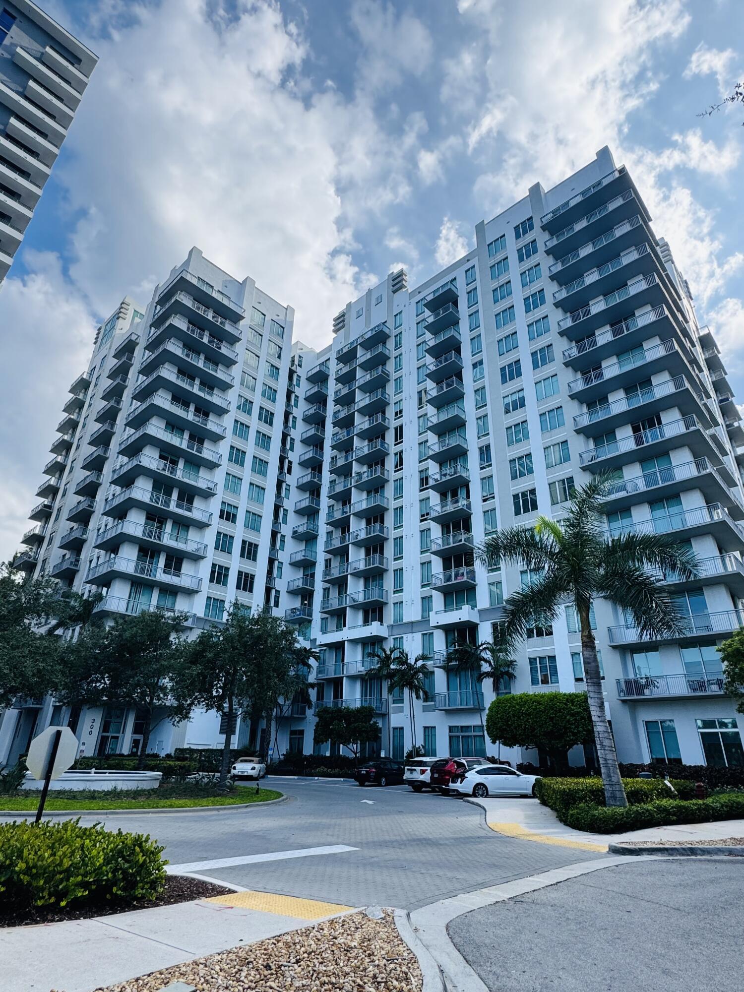 300 S AUSTRALIAN Avenue # 702, West Palm Beach FL 33401