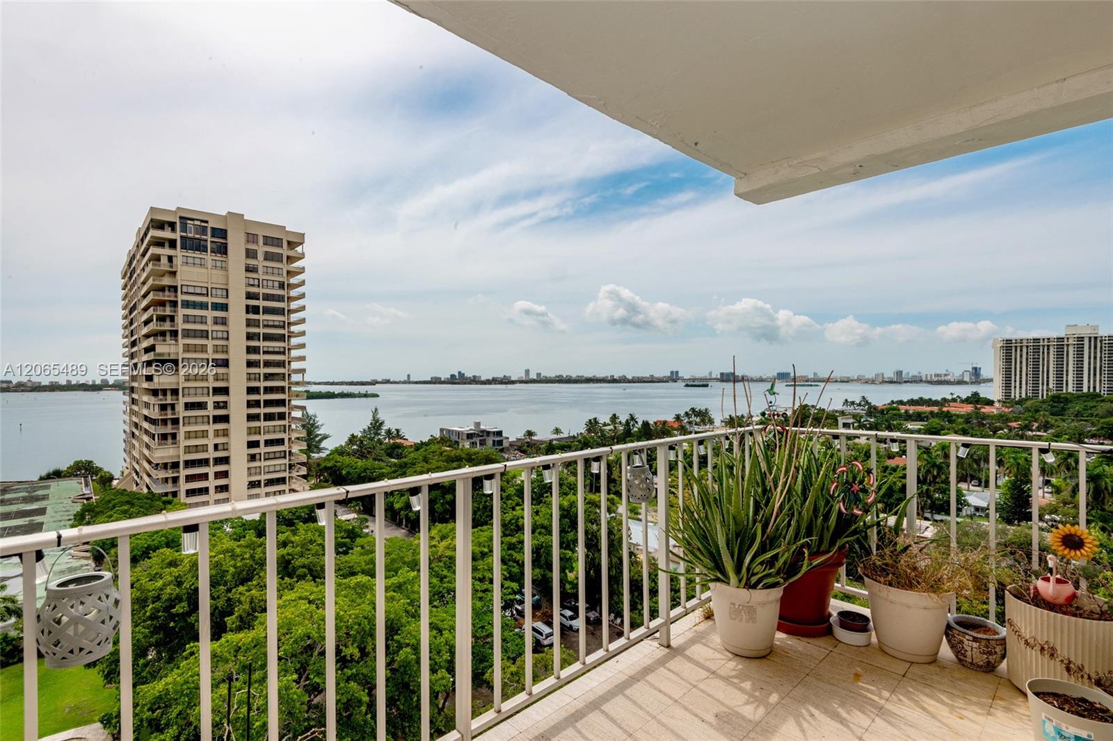 11111 Biscayne Blvd # 1228, Miami FL 33181