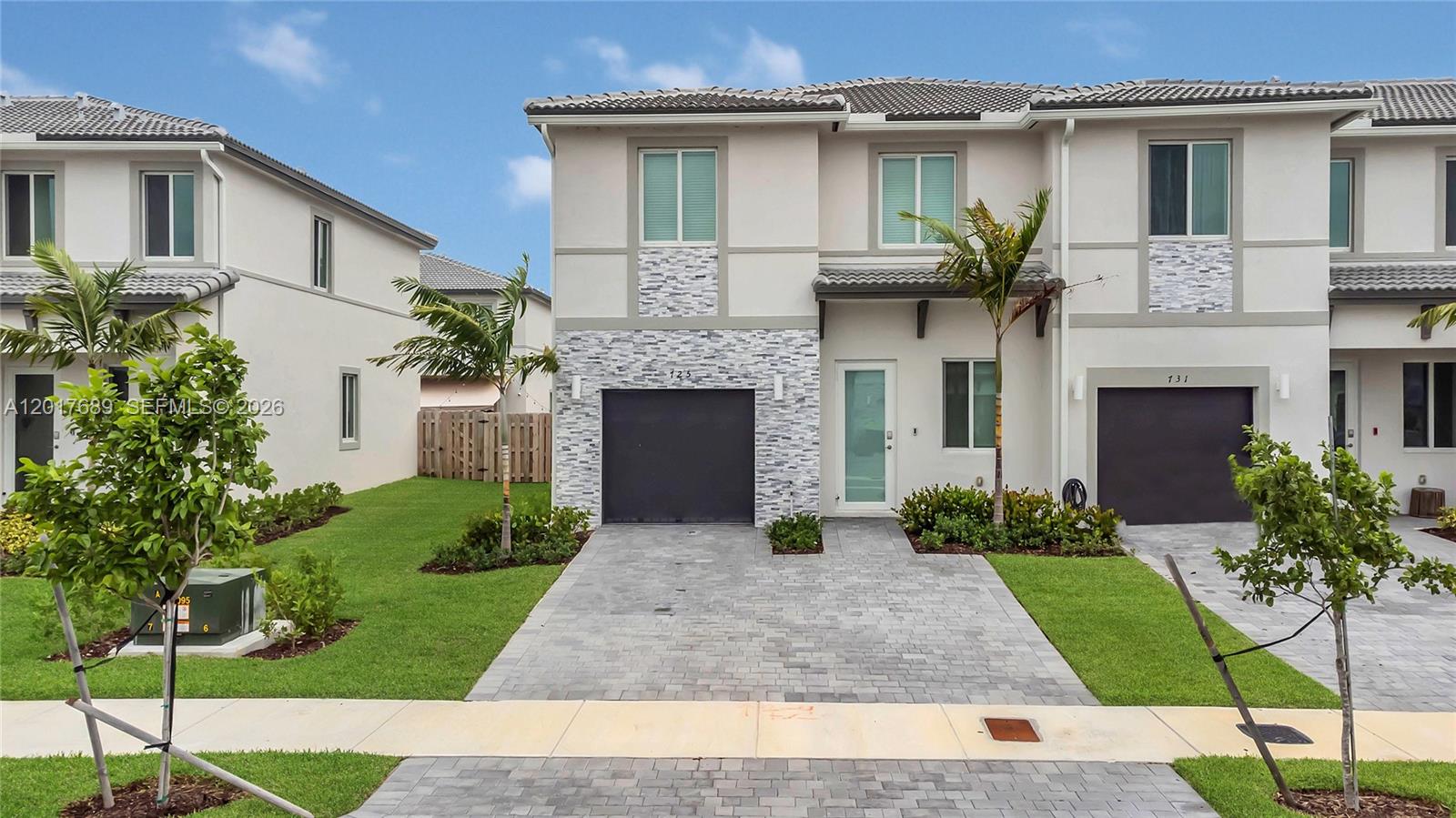 725 SE 14th Ct, Homestead FL 33034