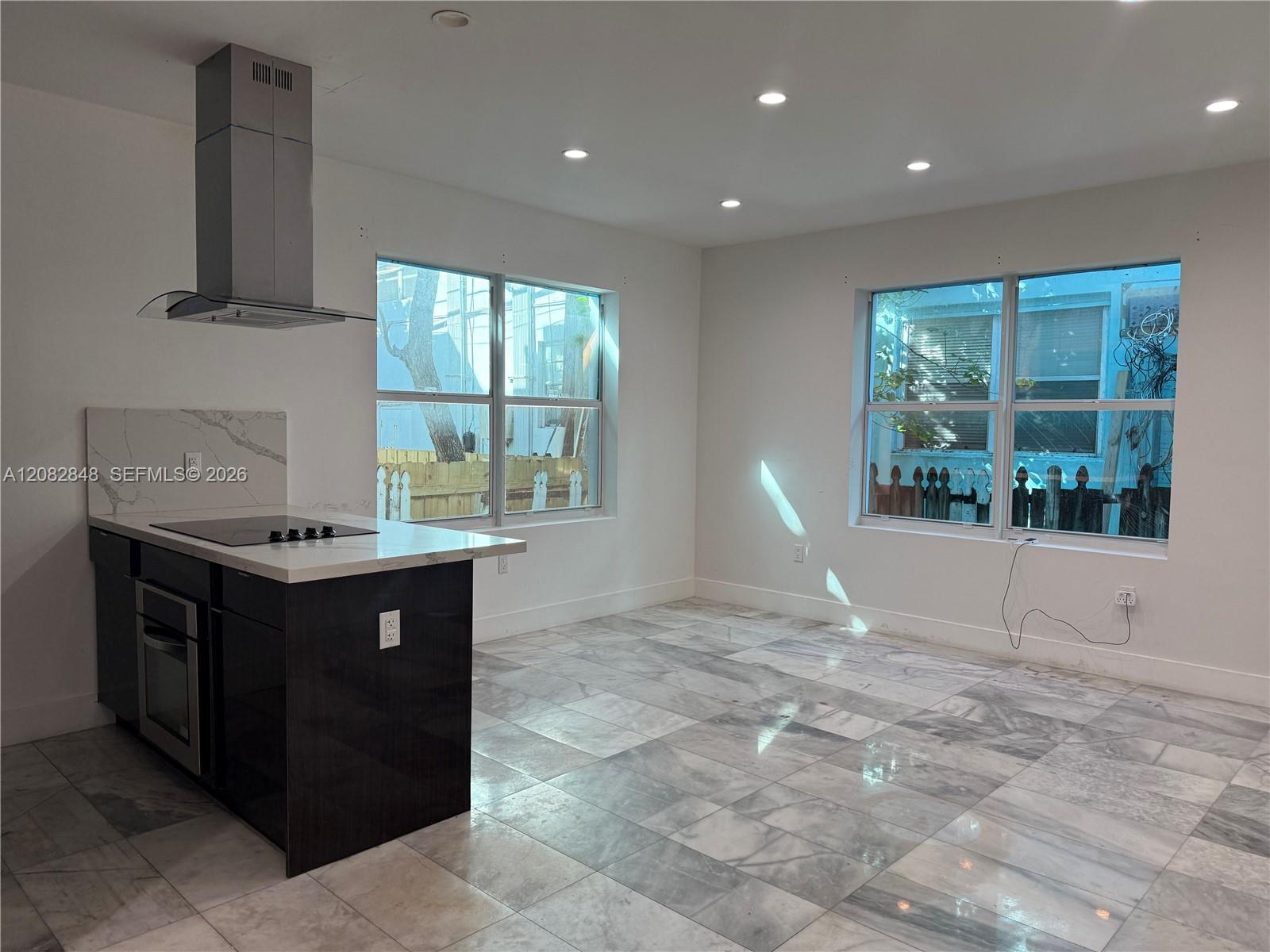 1560 Drexel Ave # 107 — Photo 3