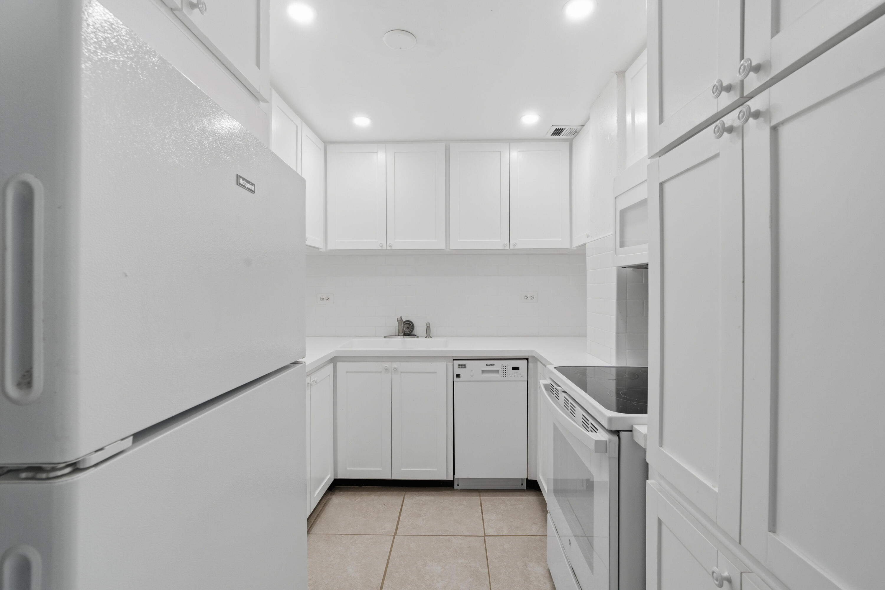 2800 N Flagler Drive # 303 — Photo 5
