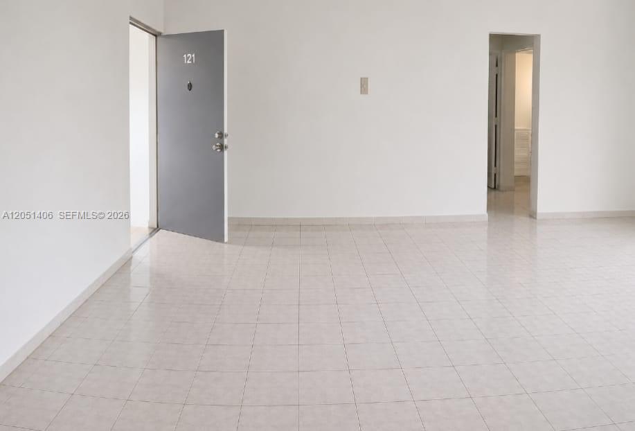 13500 NE 3rd Ct # 121 — Photo 3