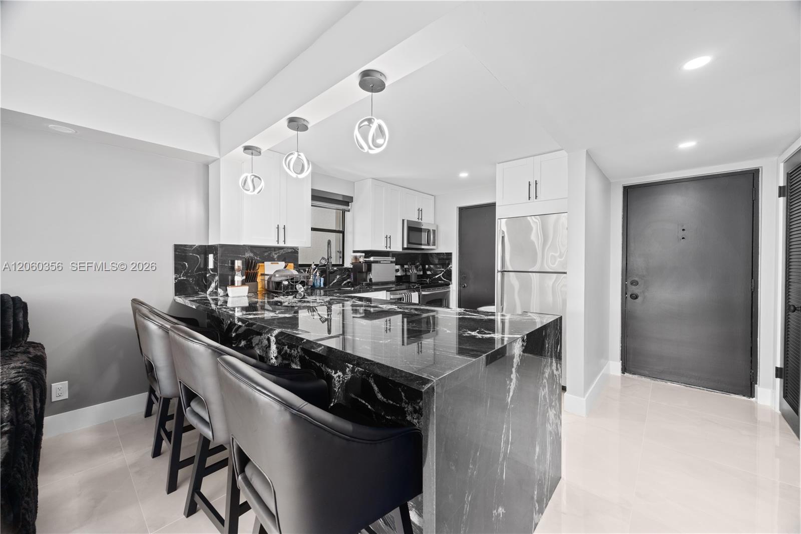 2302 S Cypress Bend Dr # 306, Pompano Beach FL 33069
