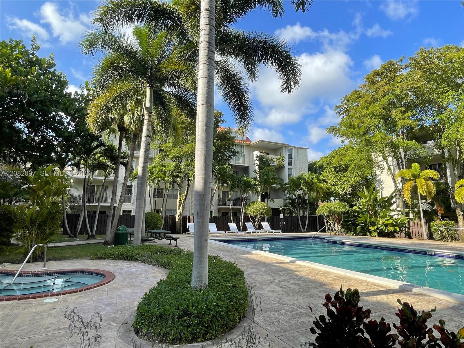 6904 N Kendall Dr # F405 — Photo 3