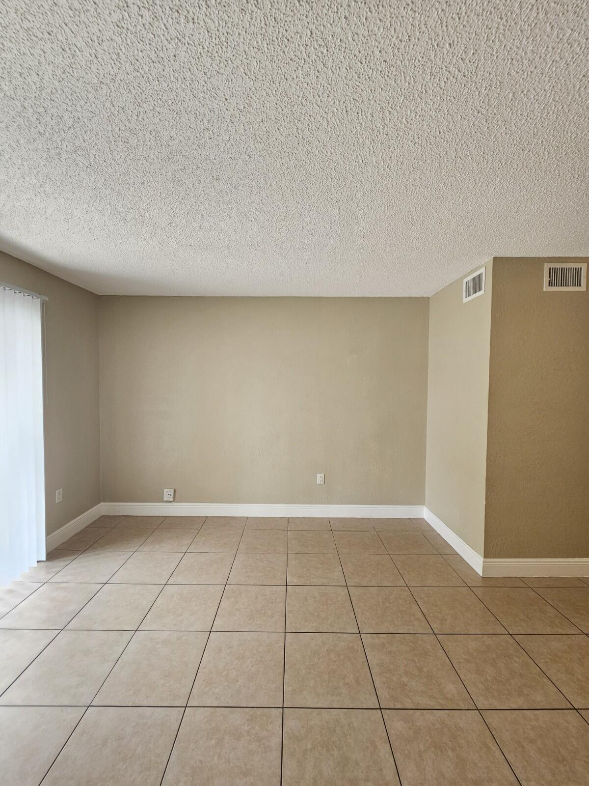 4324 NW 9TH Avenue # 1C — Photo 3