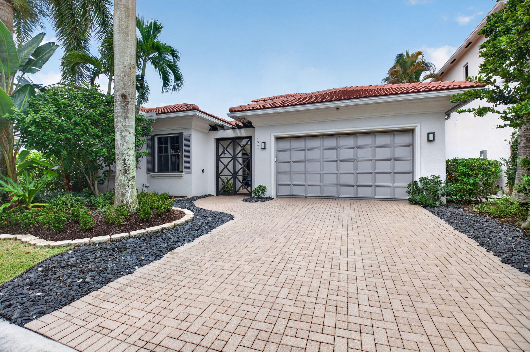 17944 Villa Club Way, Boca Raton FL 33496