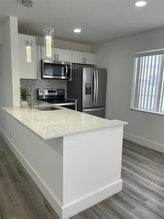 515 Normandy Lane — Photo 2