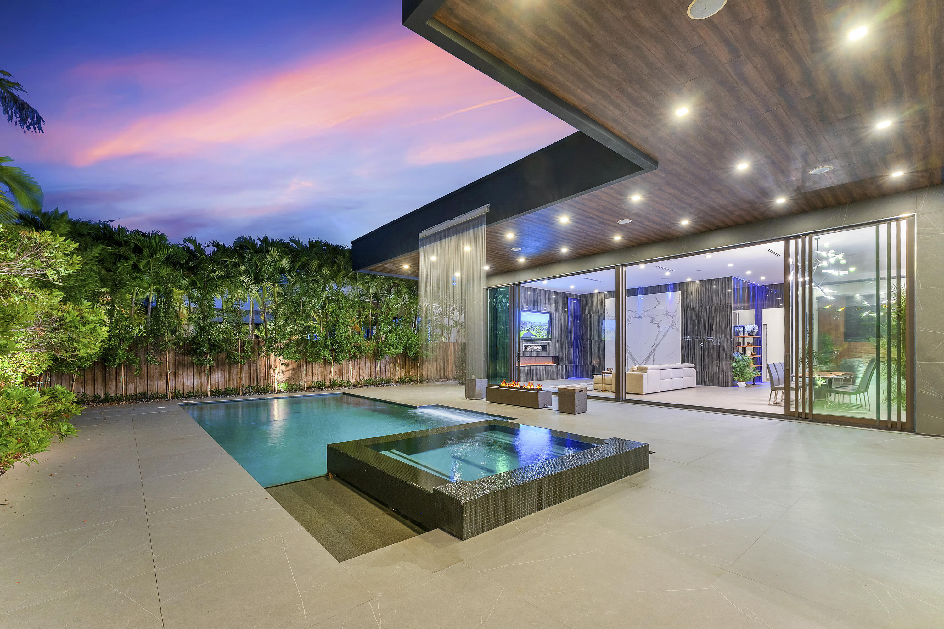 2401 NE 13th Street, Fort Lauderdale FL 33304